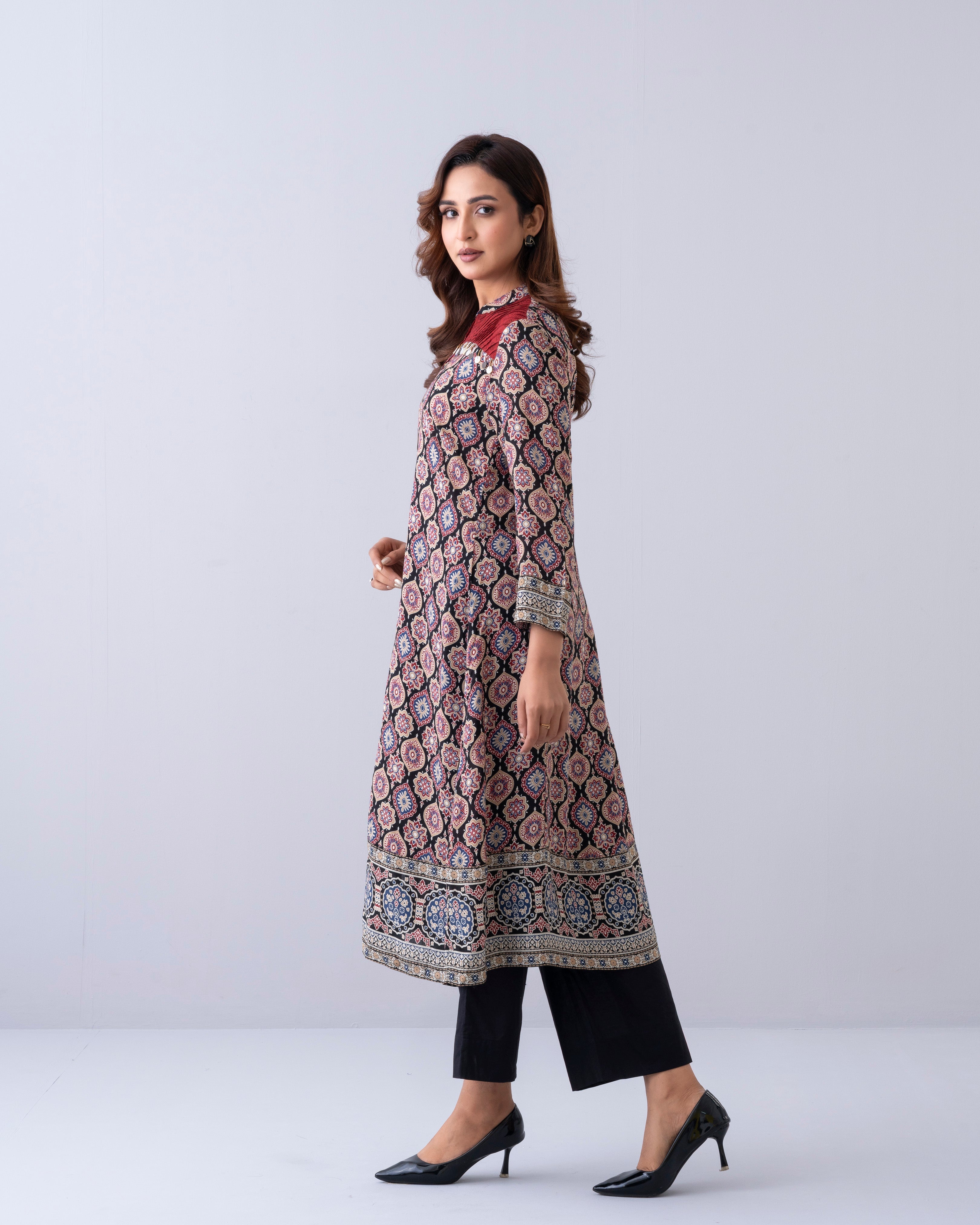 Smart Fit Embroidered One-Piece Ethnic Kurta