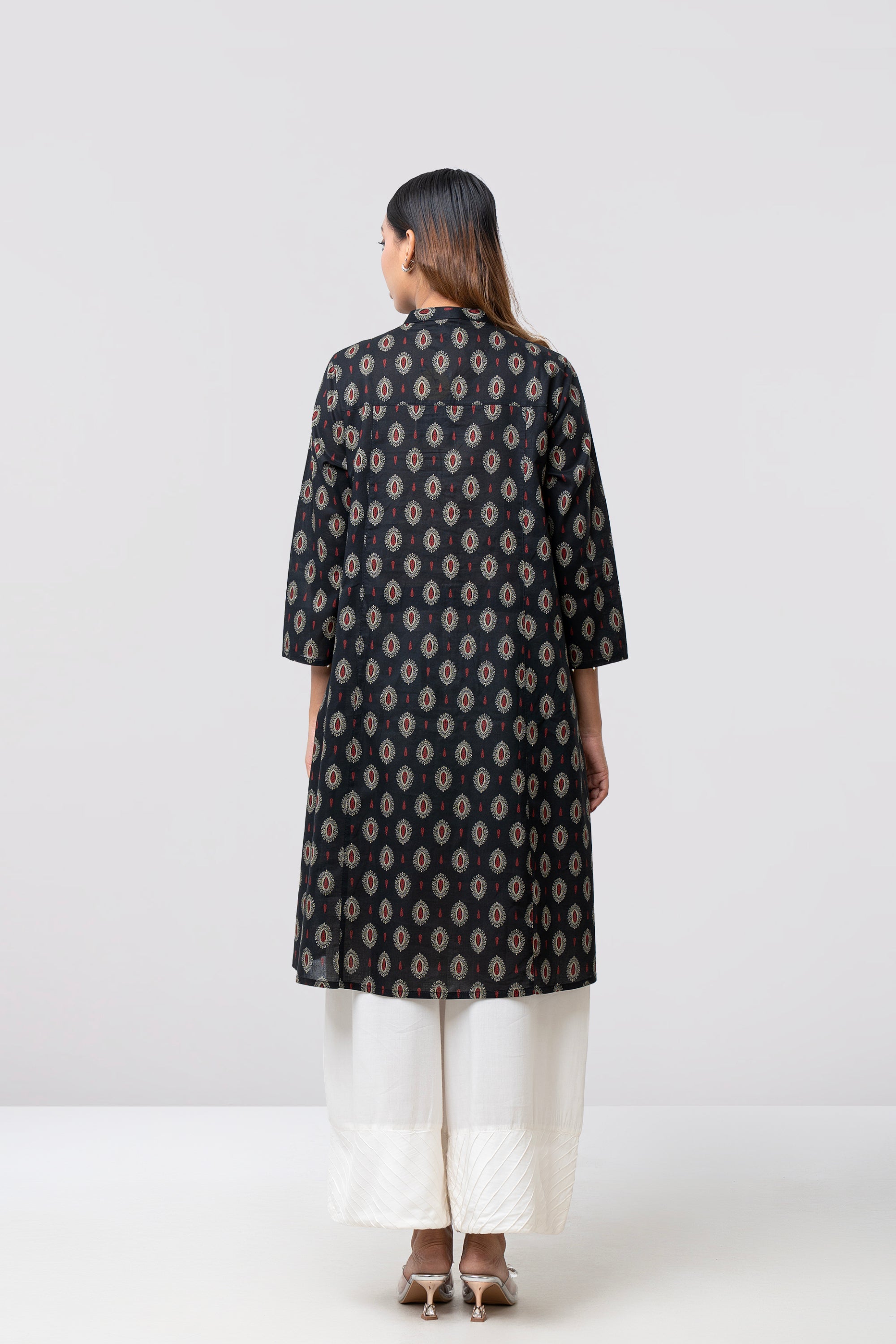 Smart Fit Embroidered Ethnic Kurta