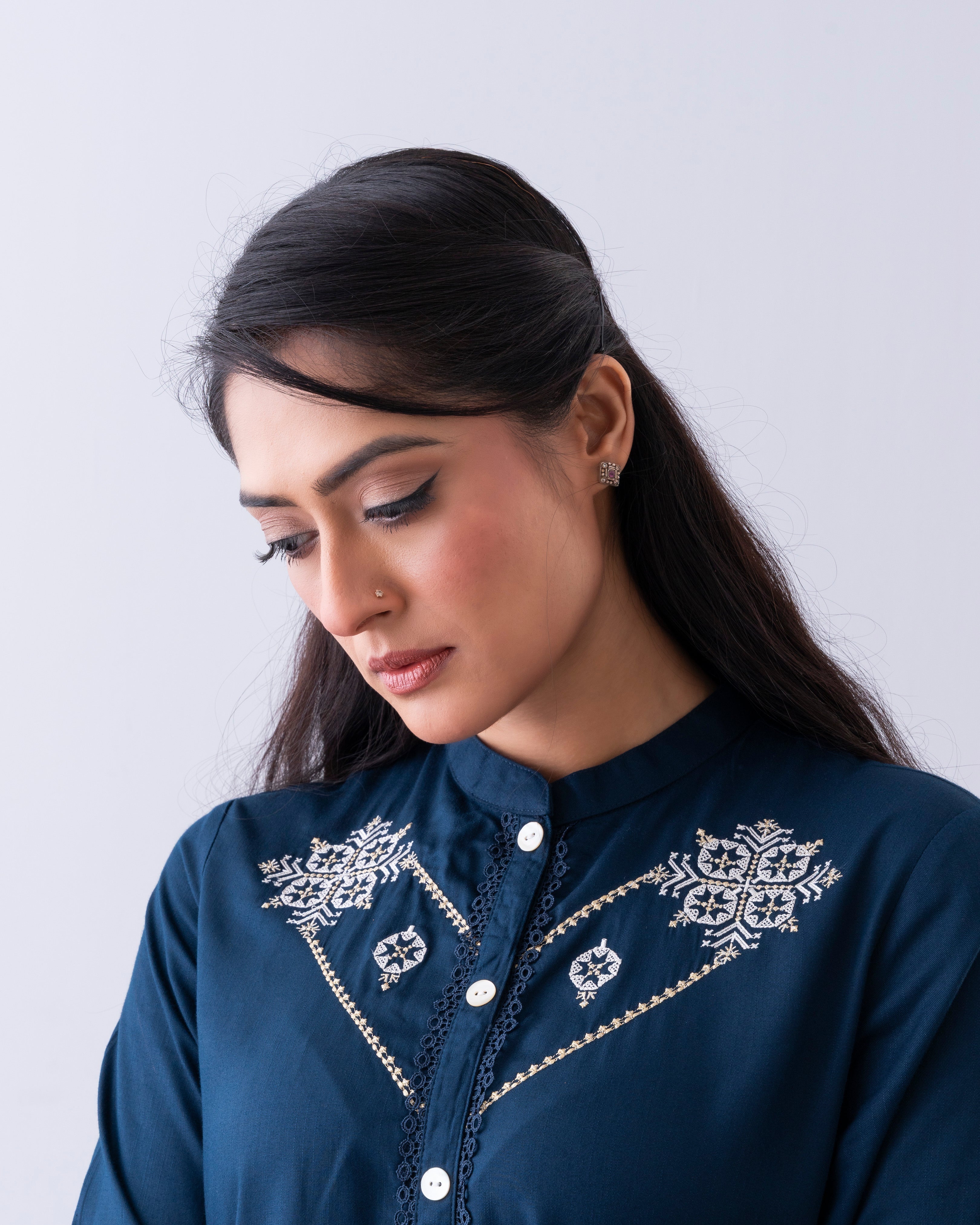 Relaxed Fit Embroidered Ethnic Kurti