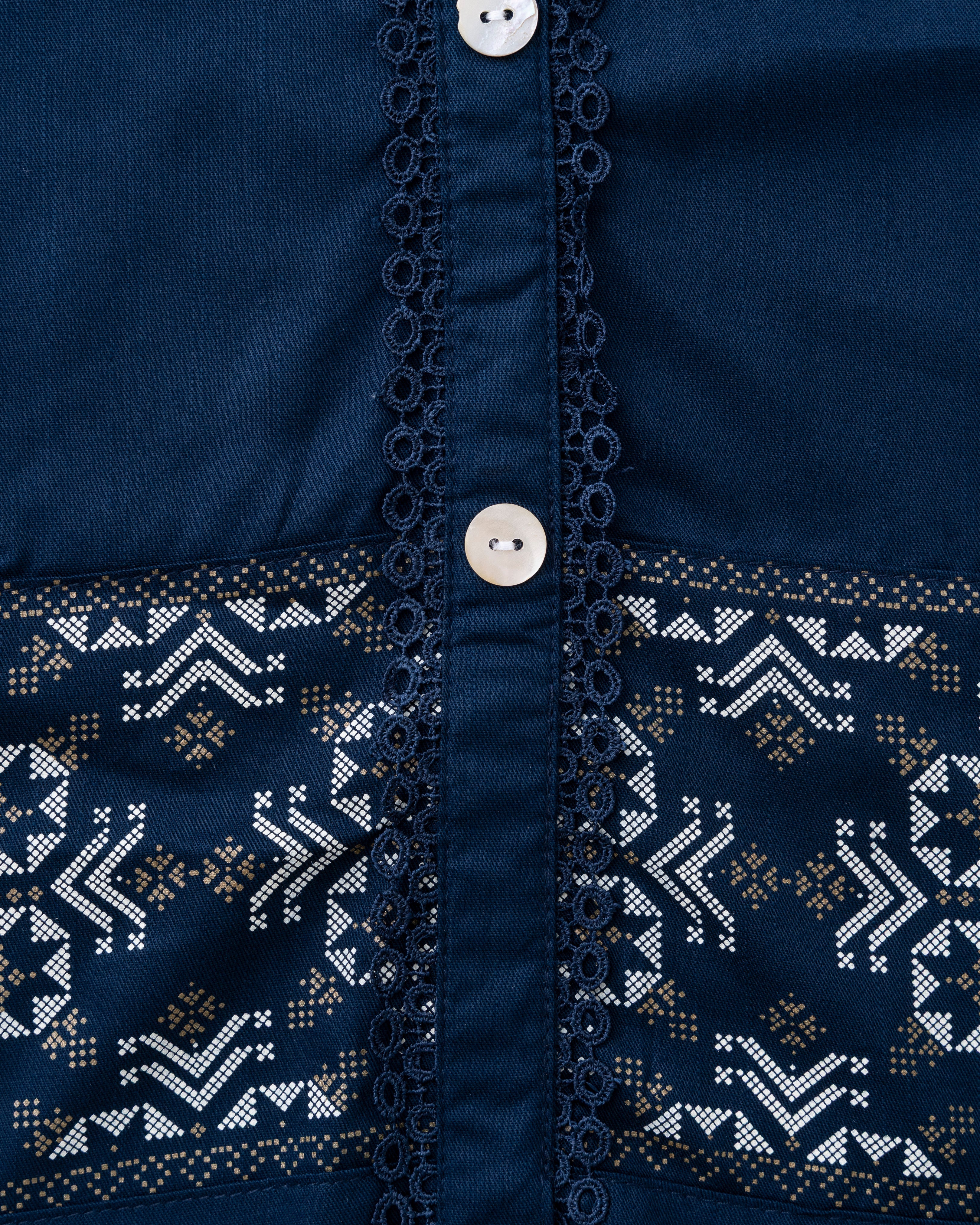 Relaxed Fit Embroidered Ethnic Kurti