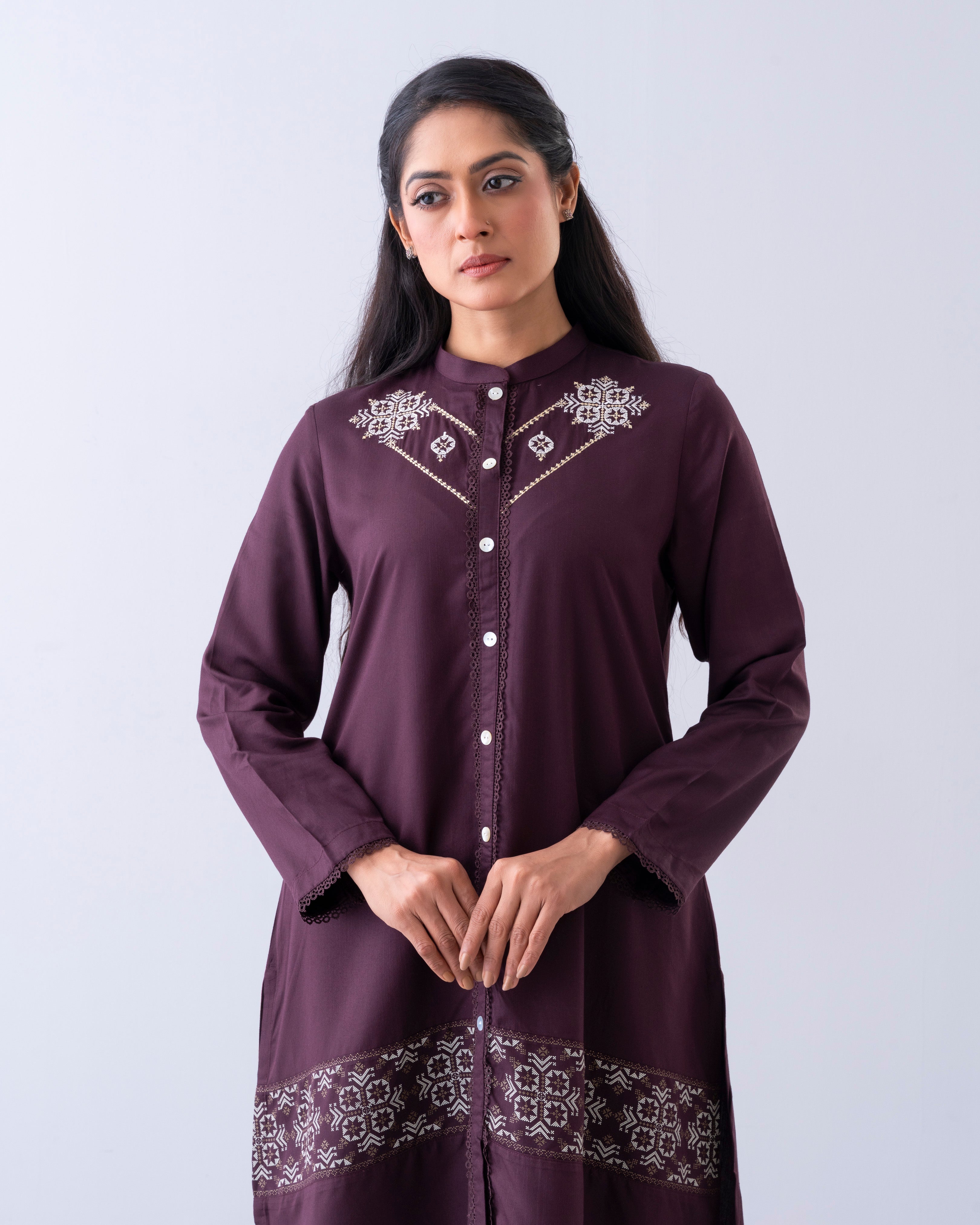 Relaxed Fit Embroidered Ethnic Kurti