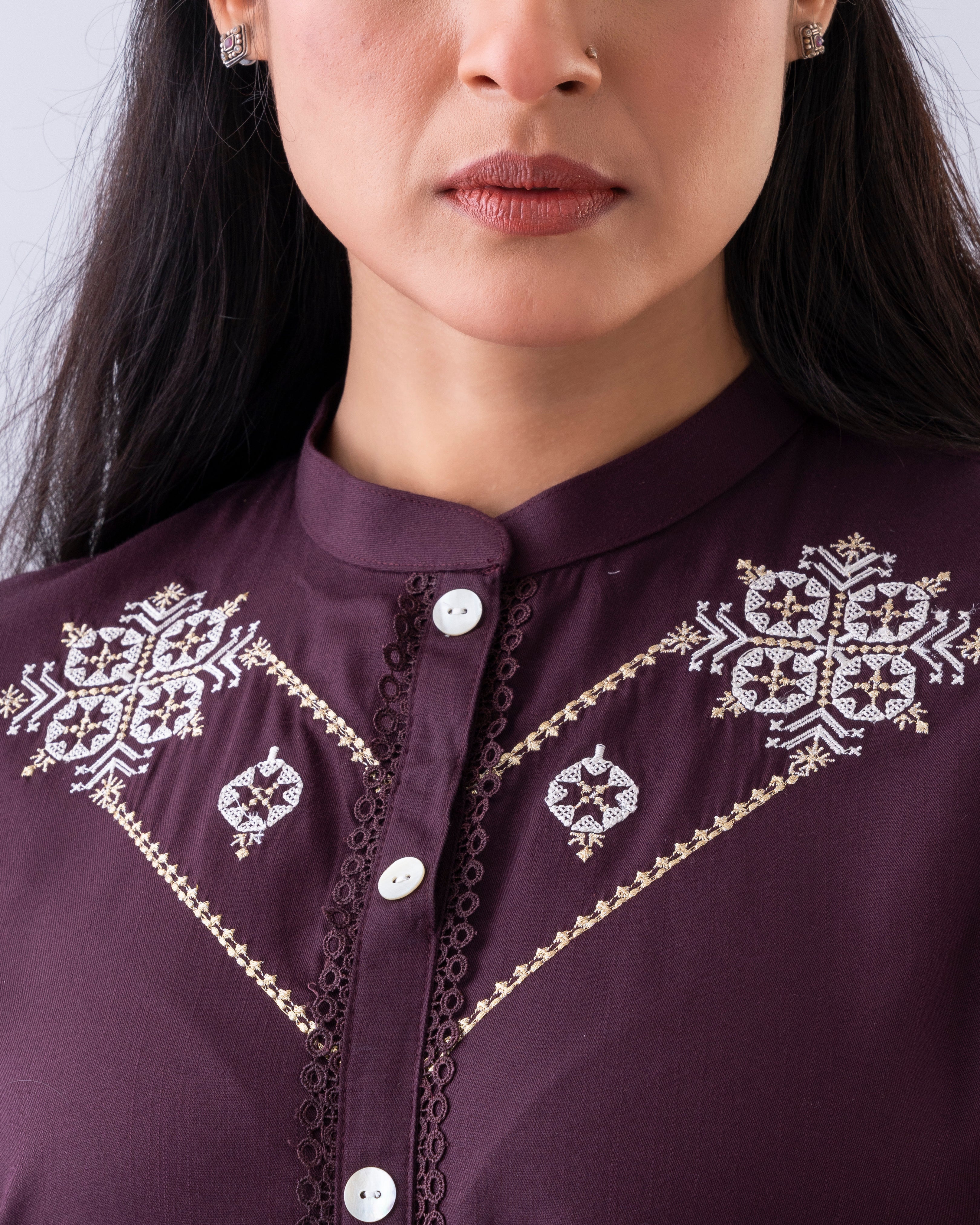 Relaxed Fit Embroidered Ethnic Kurti