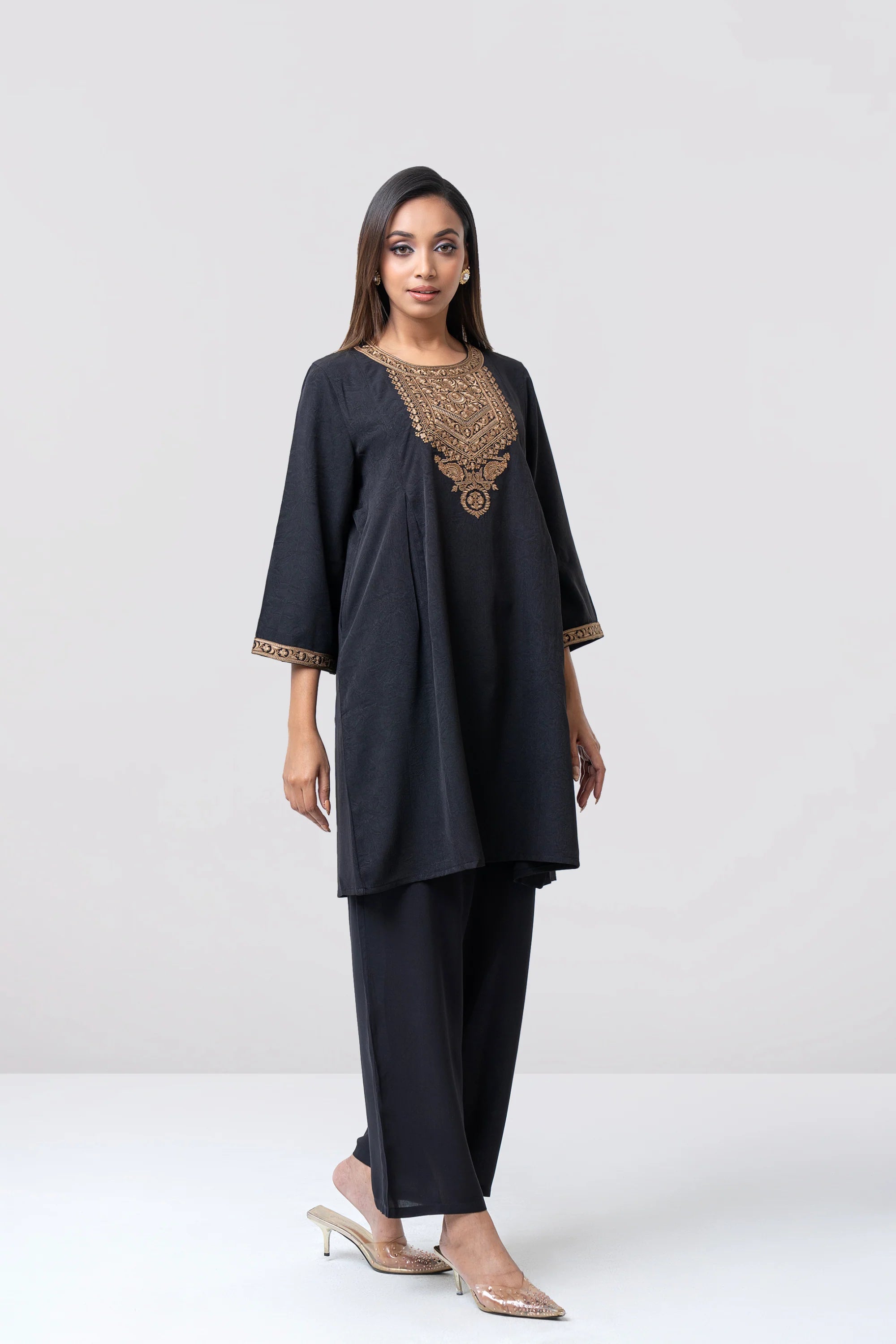 Smart Fit Embroidered Ethnic Kurti