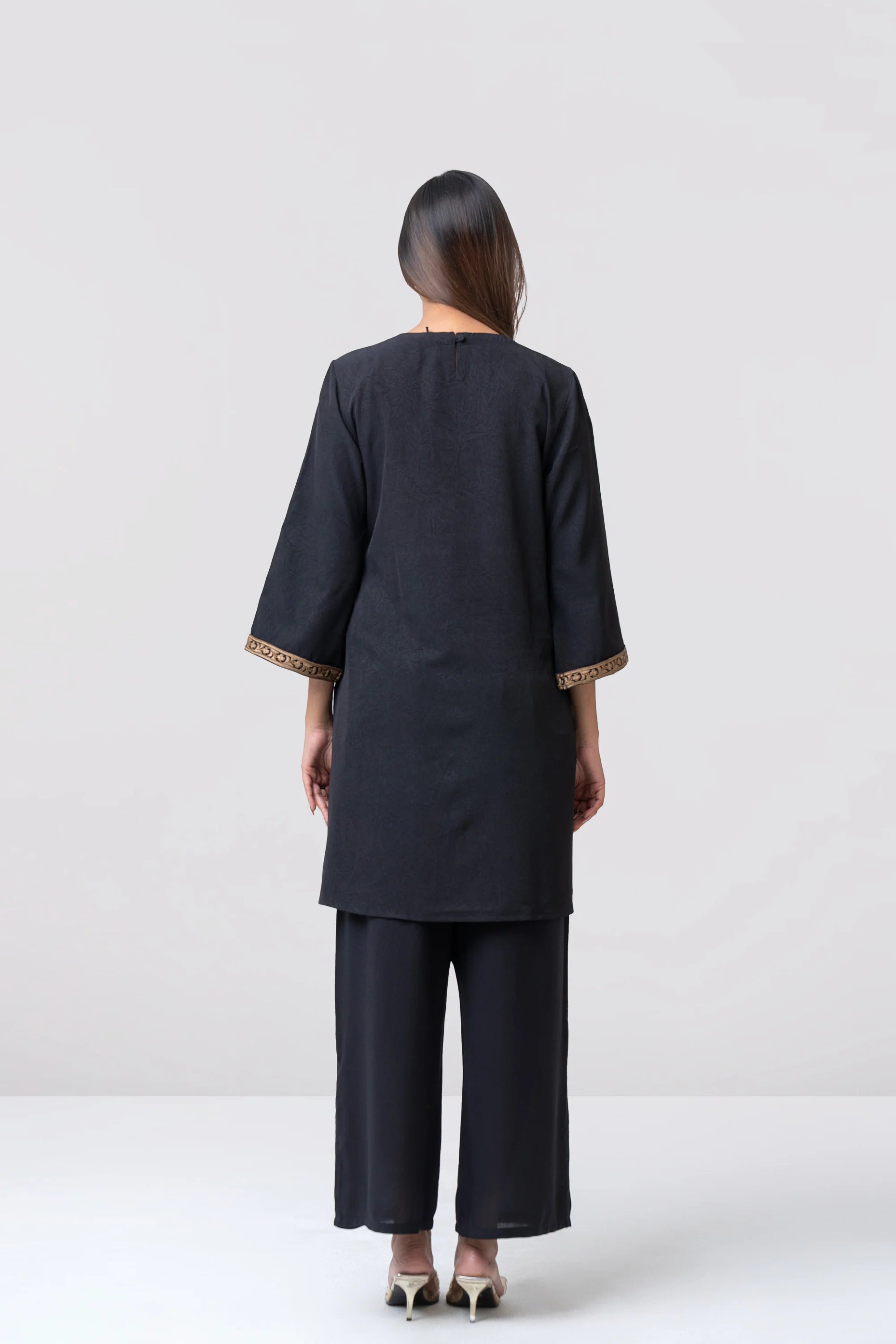 Smart Fit Embroidered Ethnic Kurti