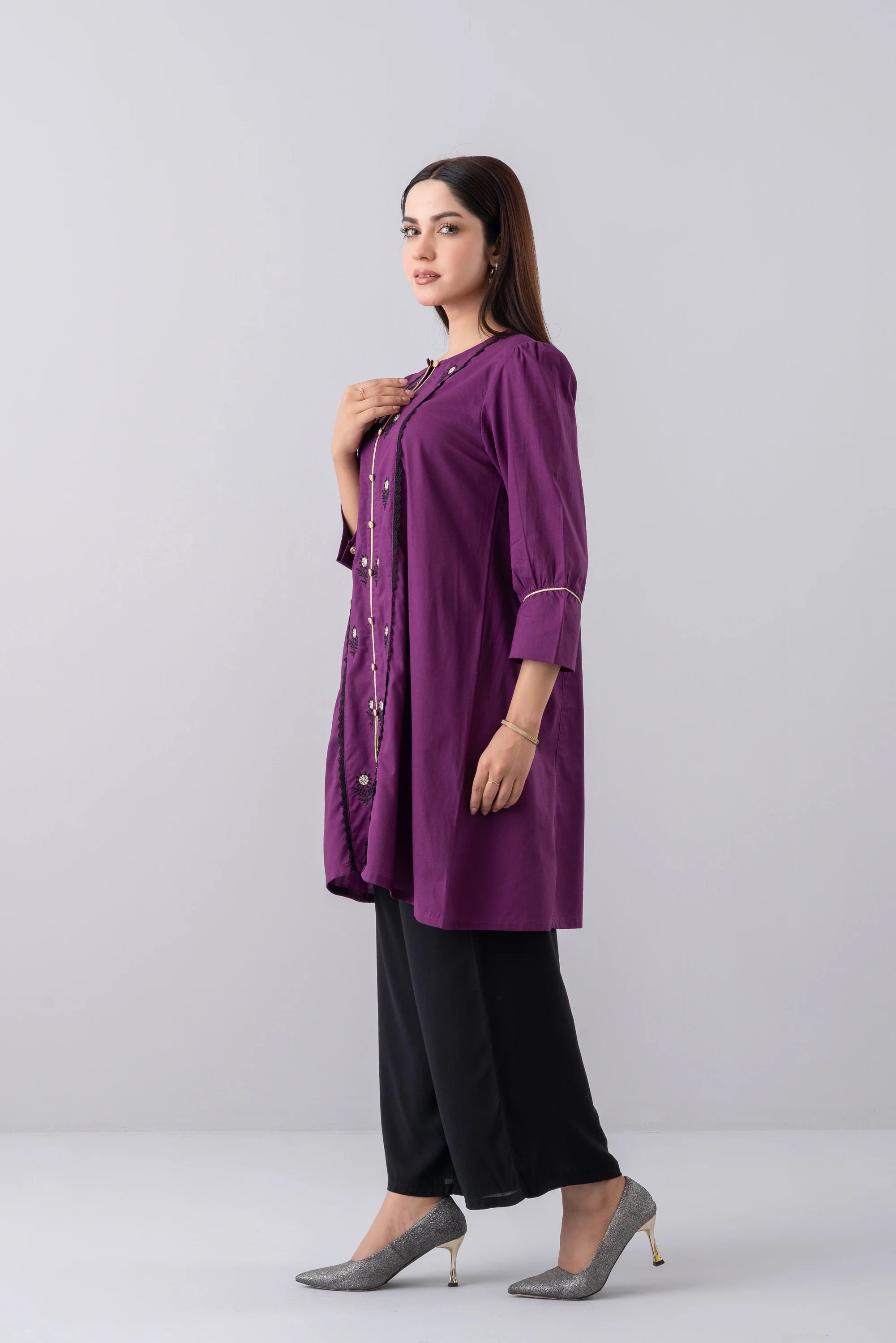 Smart Fit Embroidered Ethnic Kurti