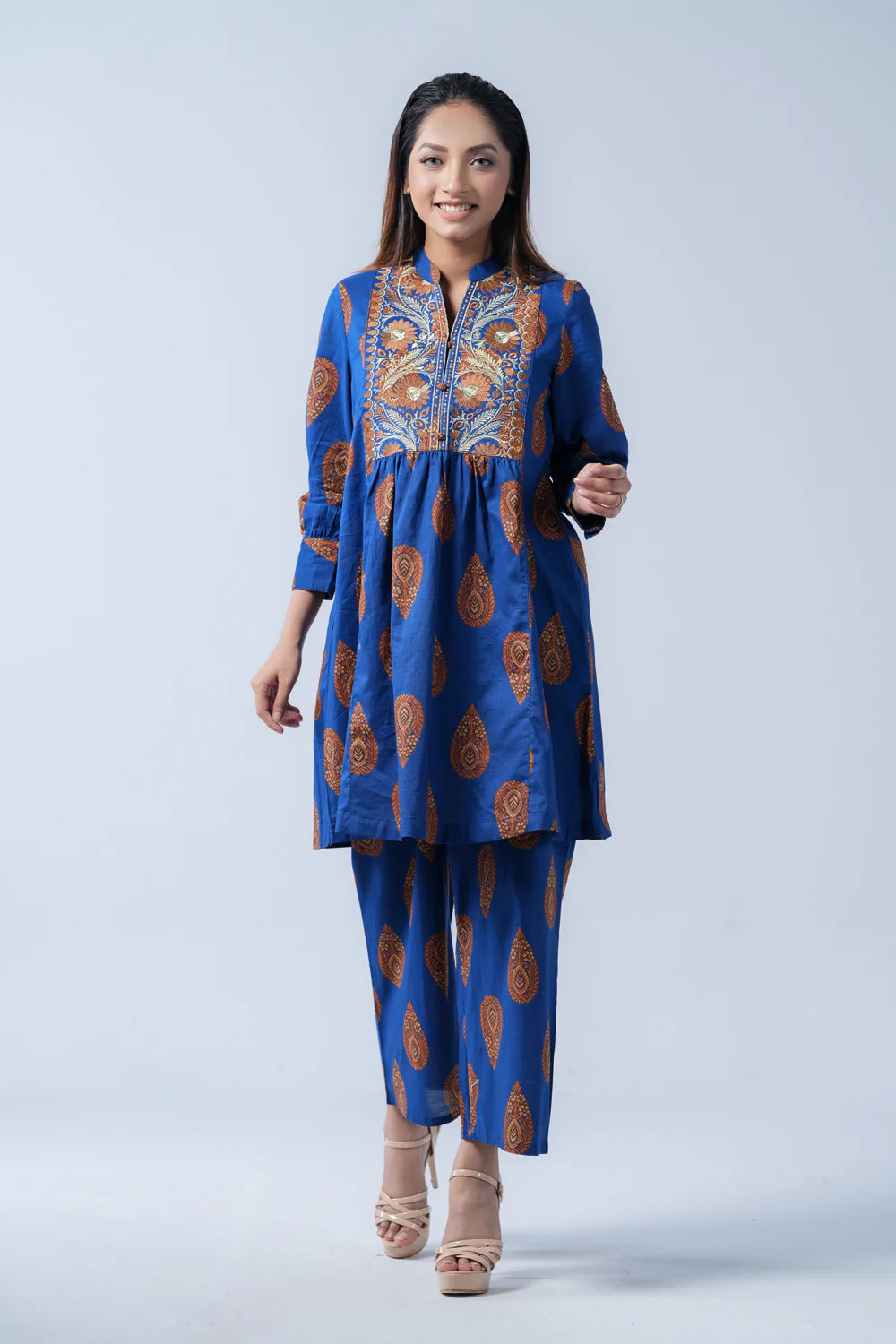 Short-Length Embroidered Smart Fit Ethnic Kurti