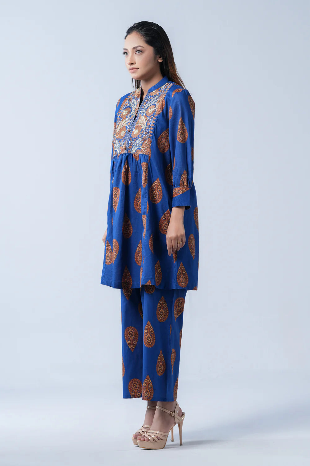 Short-Length Embroidered Smart Fit Ethnic Kurti