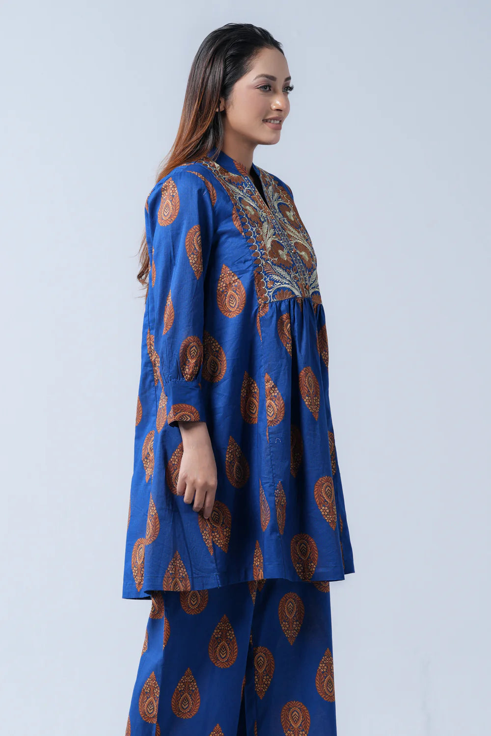 Short-Length Embroidered Smart Fit Ethnic Kurti