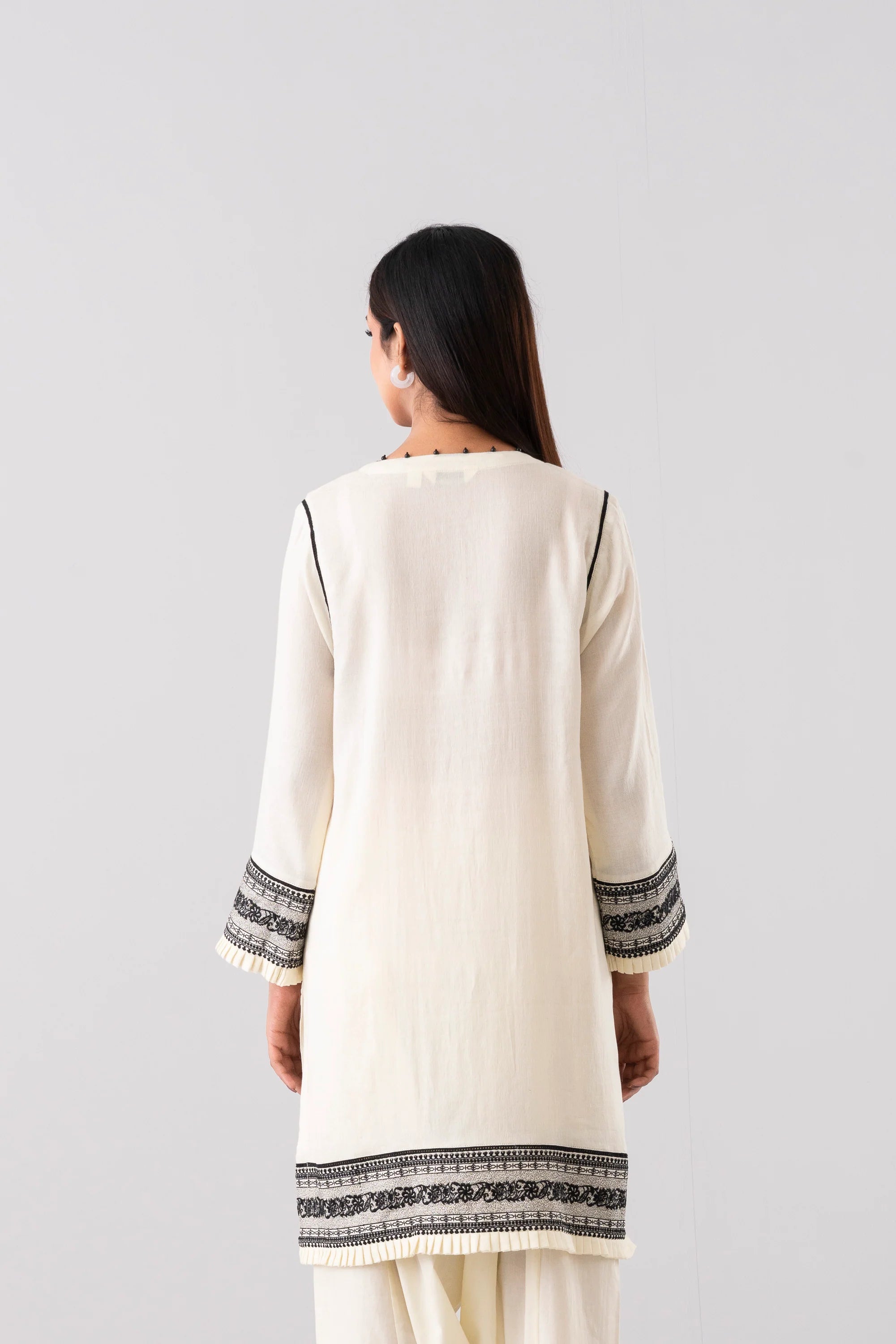 Relaxed Fit Embroidered Three-Piece Lawn with Silk Dupatta