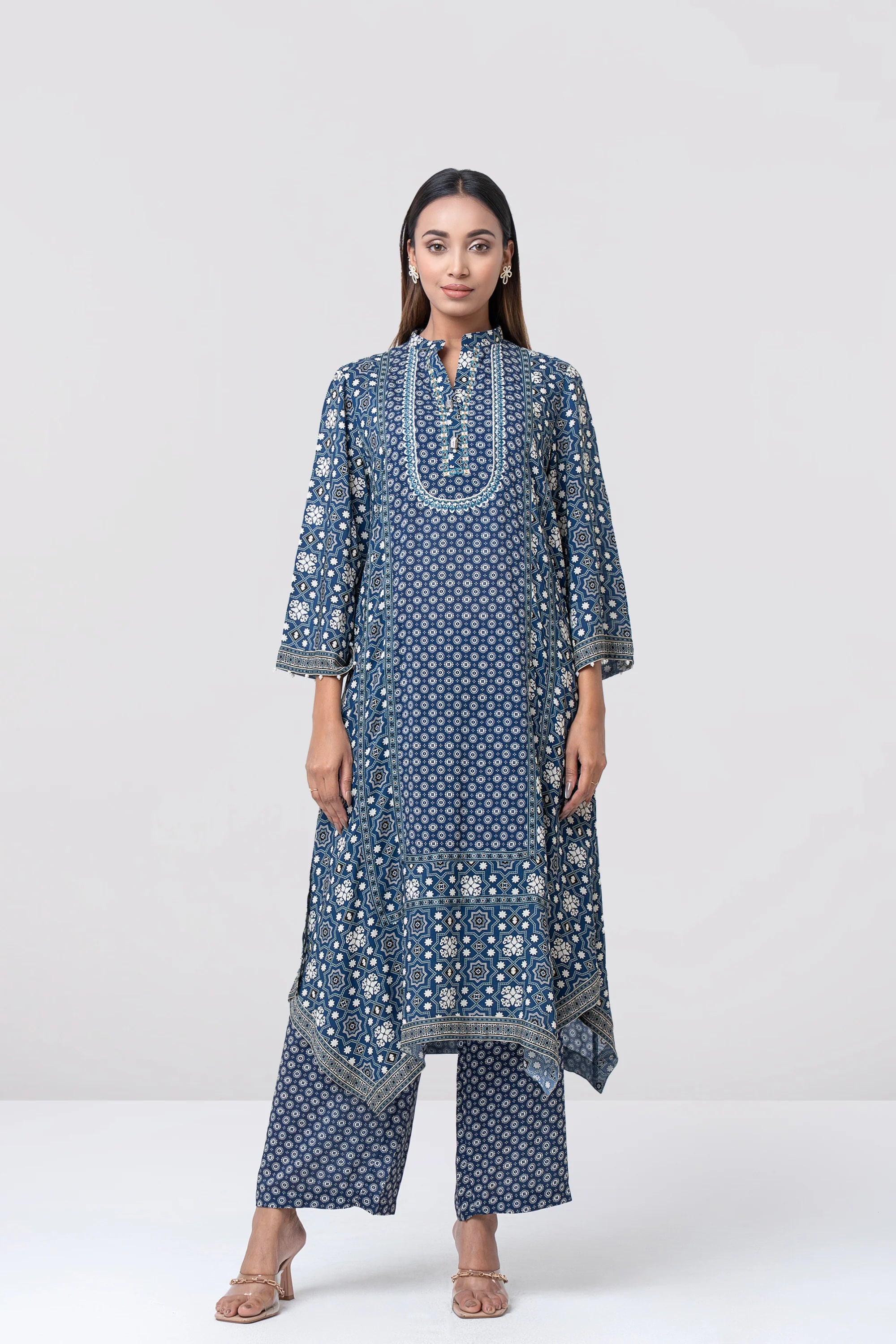 Smart Fit Embroidered Viscose Ethnic Kurta