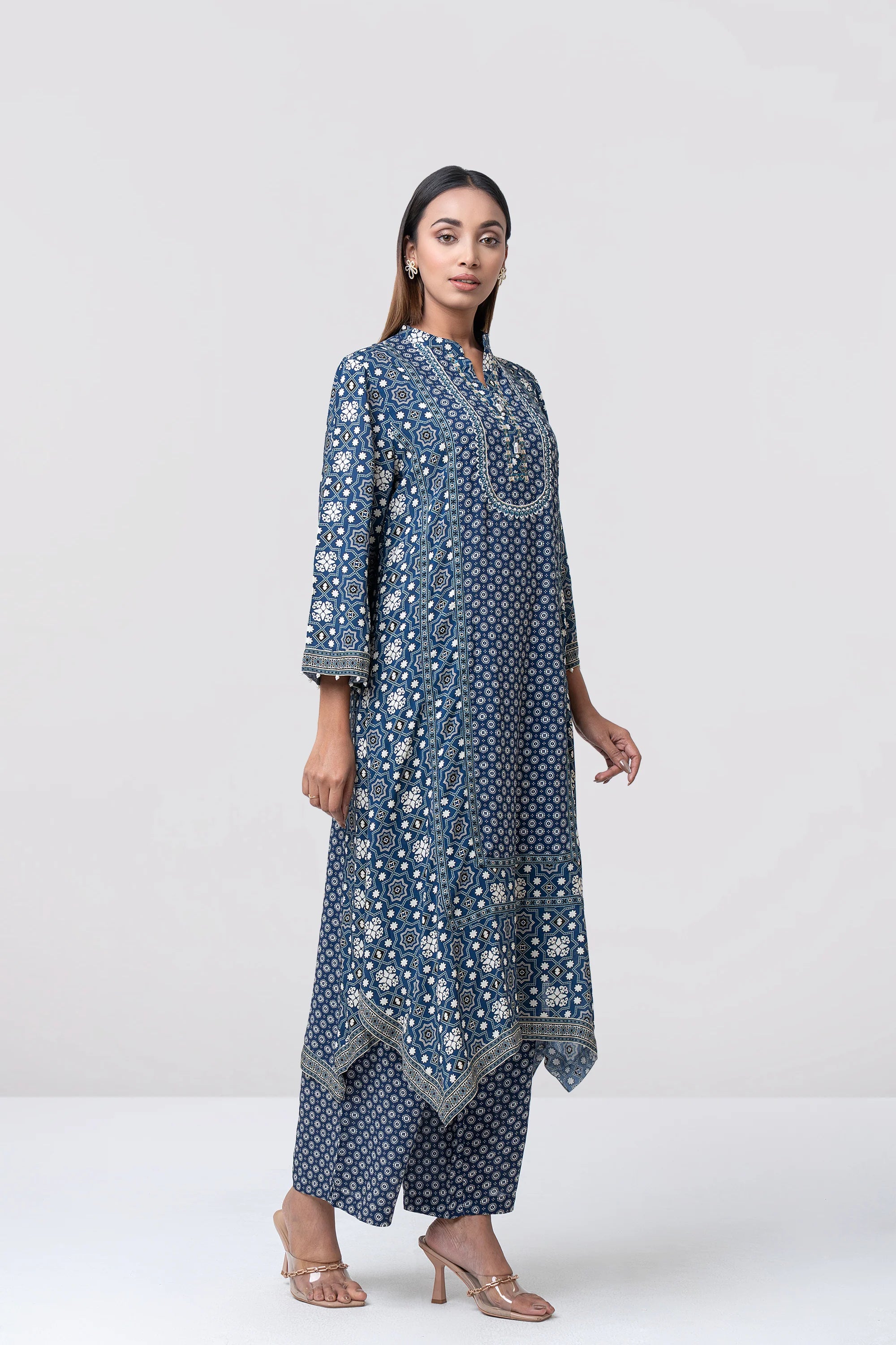 Smart Fit Embroidered Viscose Ethnic Kurta