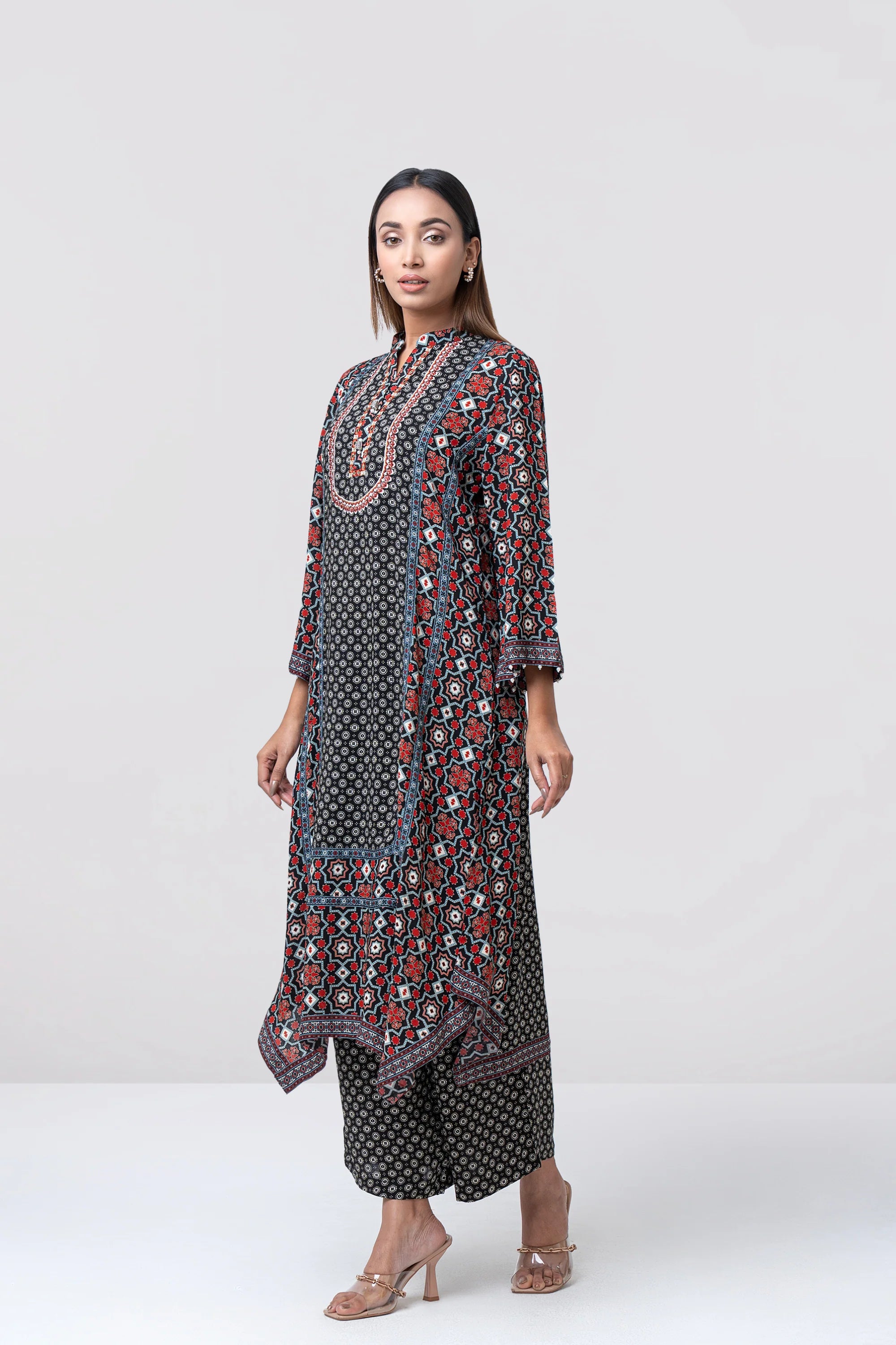 Smart Fit Embroidered Viscose Ethnic Kurta