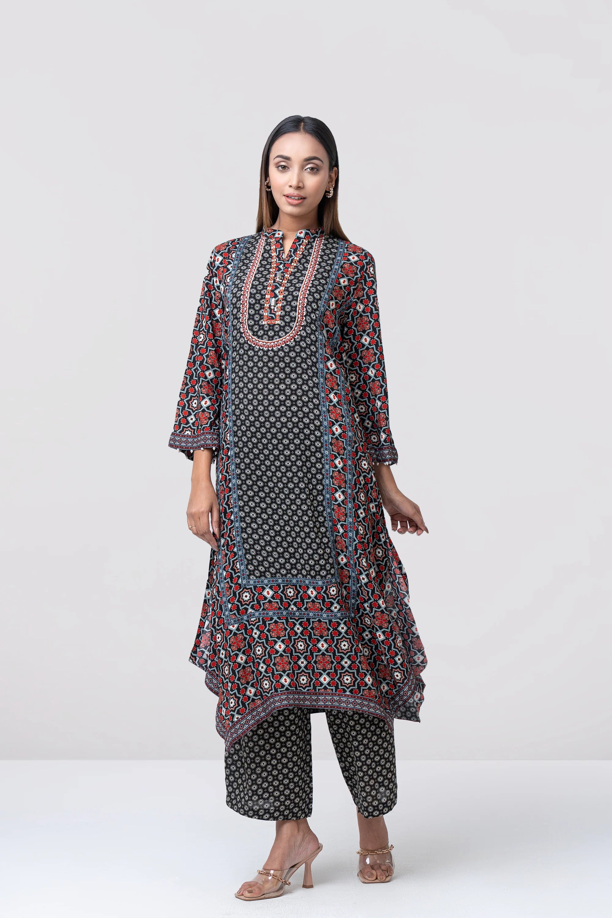 Smart Fit Embroidered Viscose Ethnic Kurta