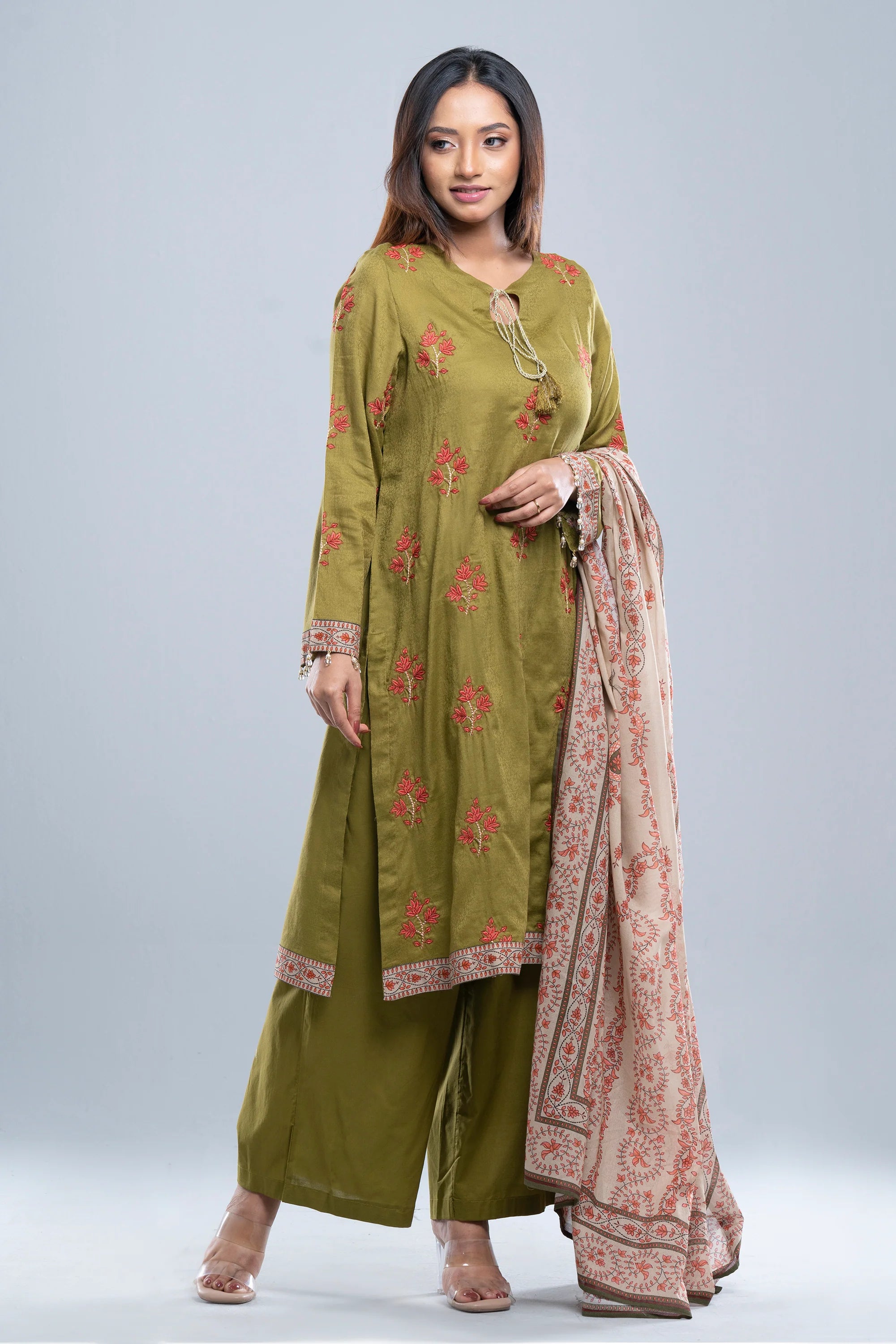 Smart Fit Three-Piece Semi-Formal Lawn with Chiffon Dupatta