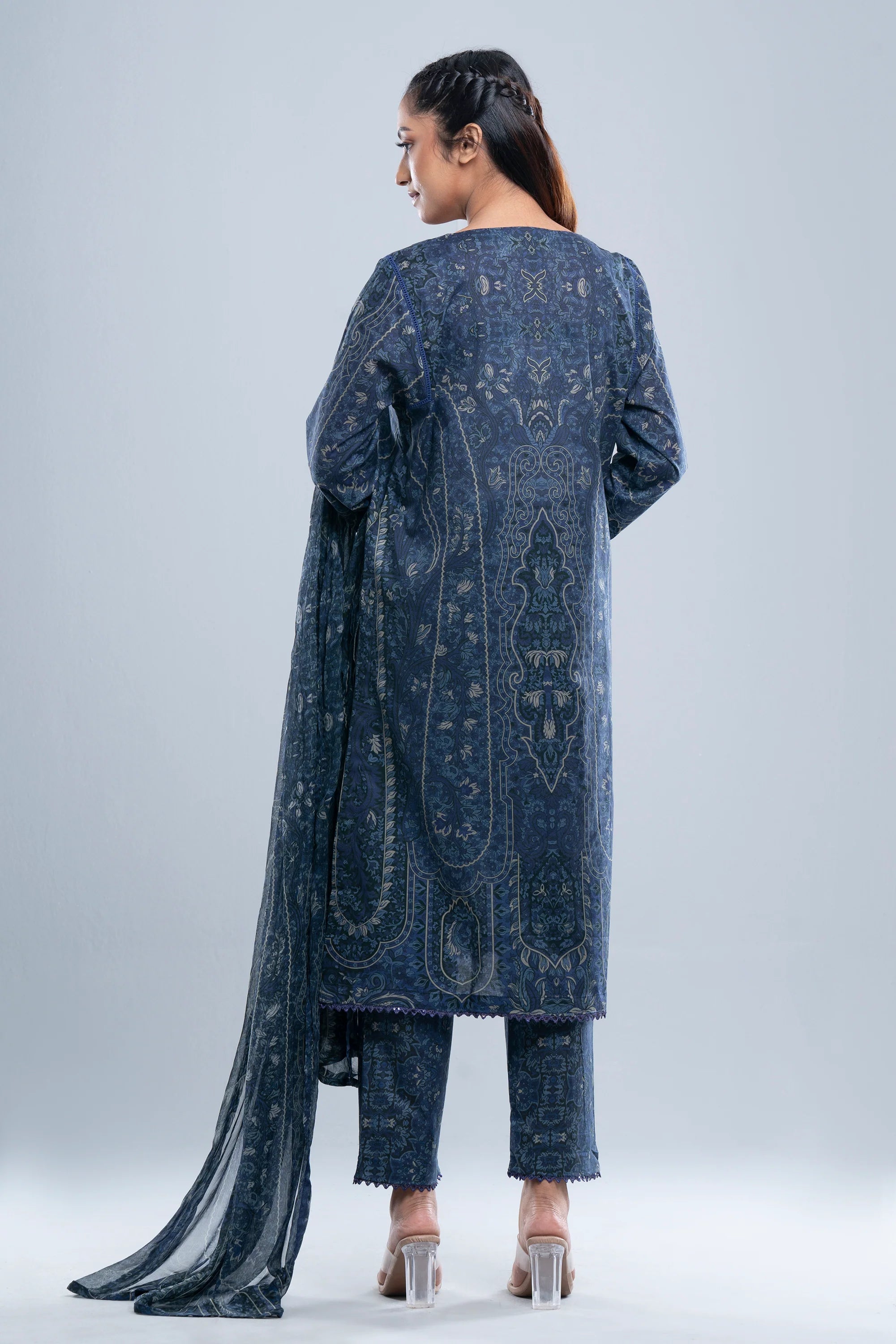 Relaxed Fit Digital Printed Three-Piece Lawn