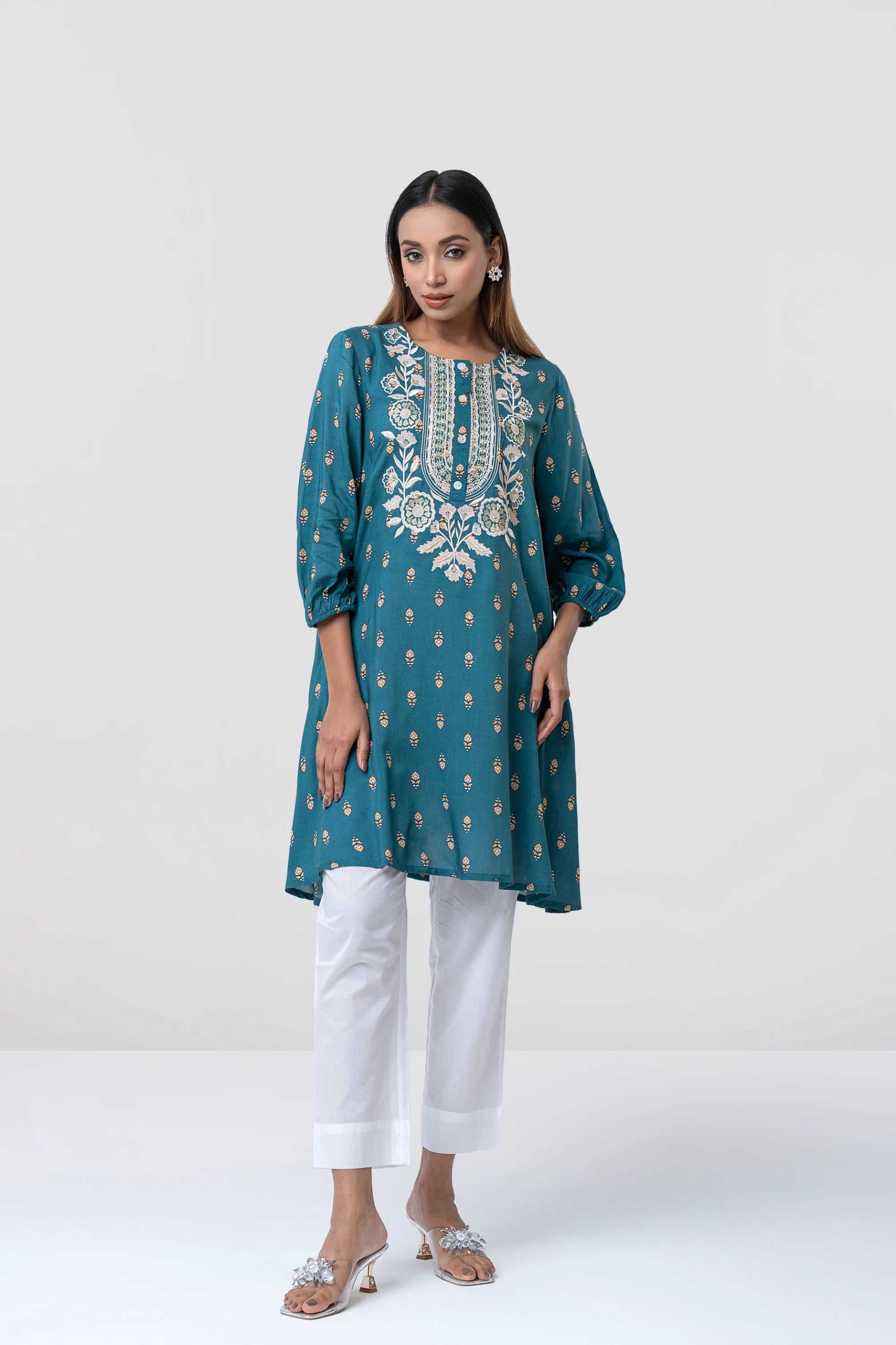 Smart Fit Embroidered Viscose Ethnic Kurti