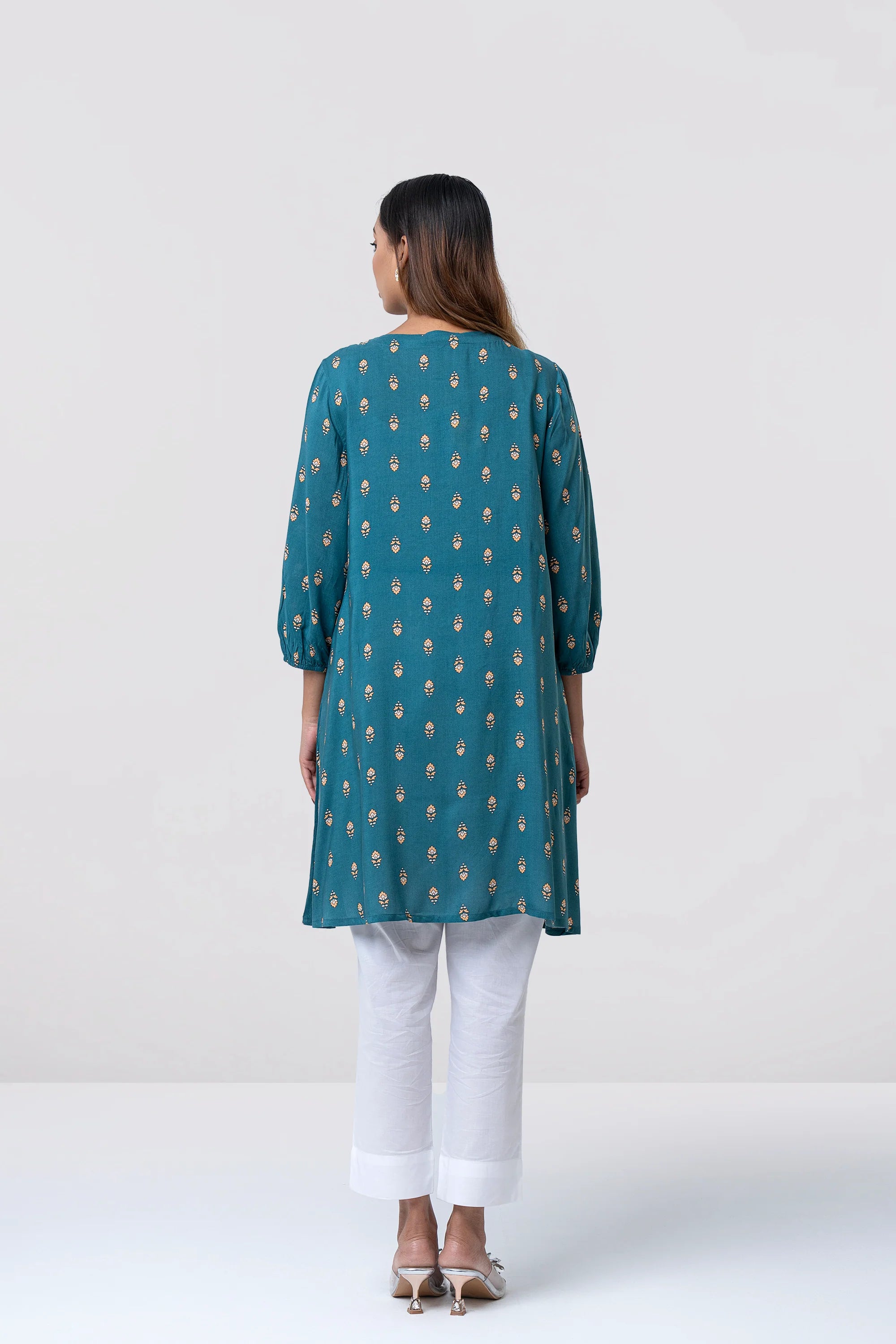 Smart Fit Embroidered Viscose Ethnic Kurti