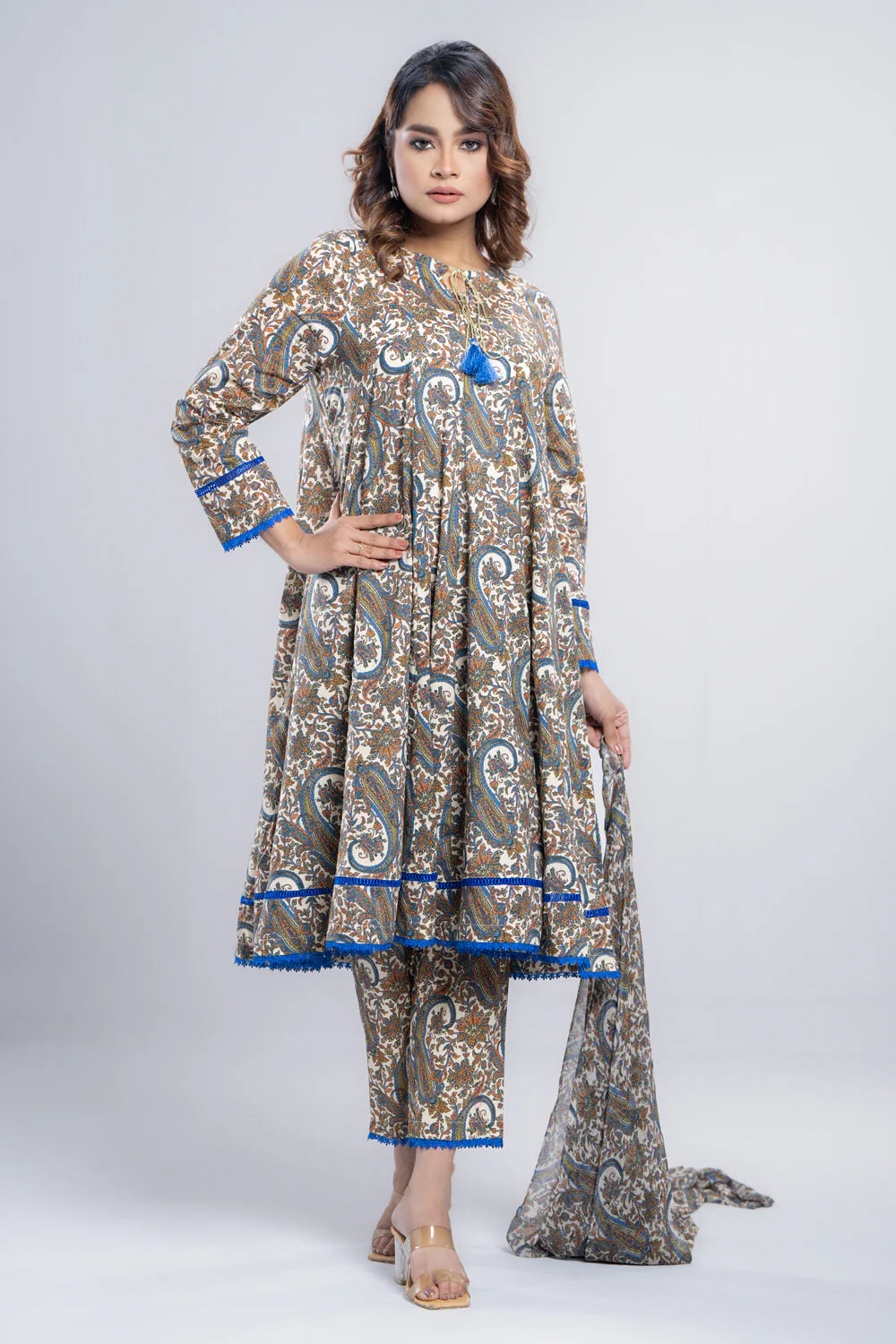 Ready-to-Wear Three Piece Lawn with Chiffon Dupatta