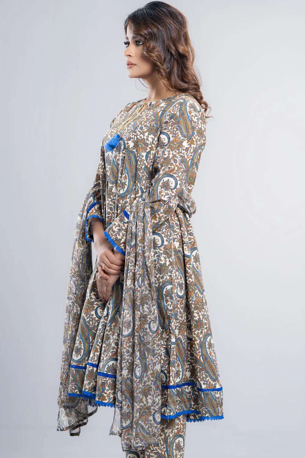 Ready-to-Wear Three Piece Lawn with Chiffon Dupatta