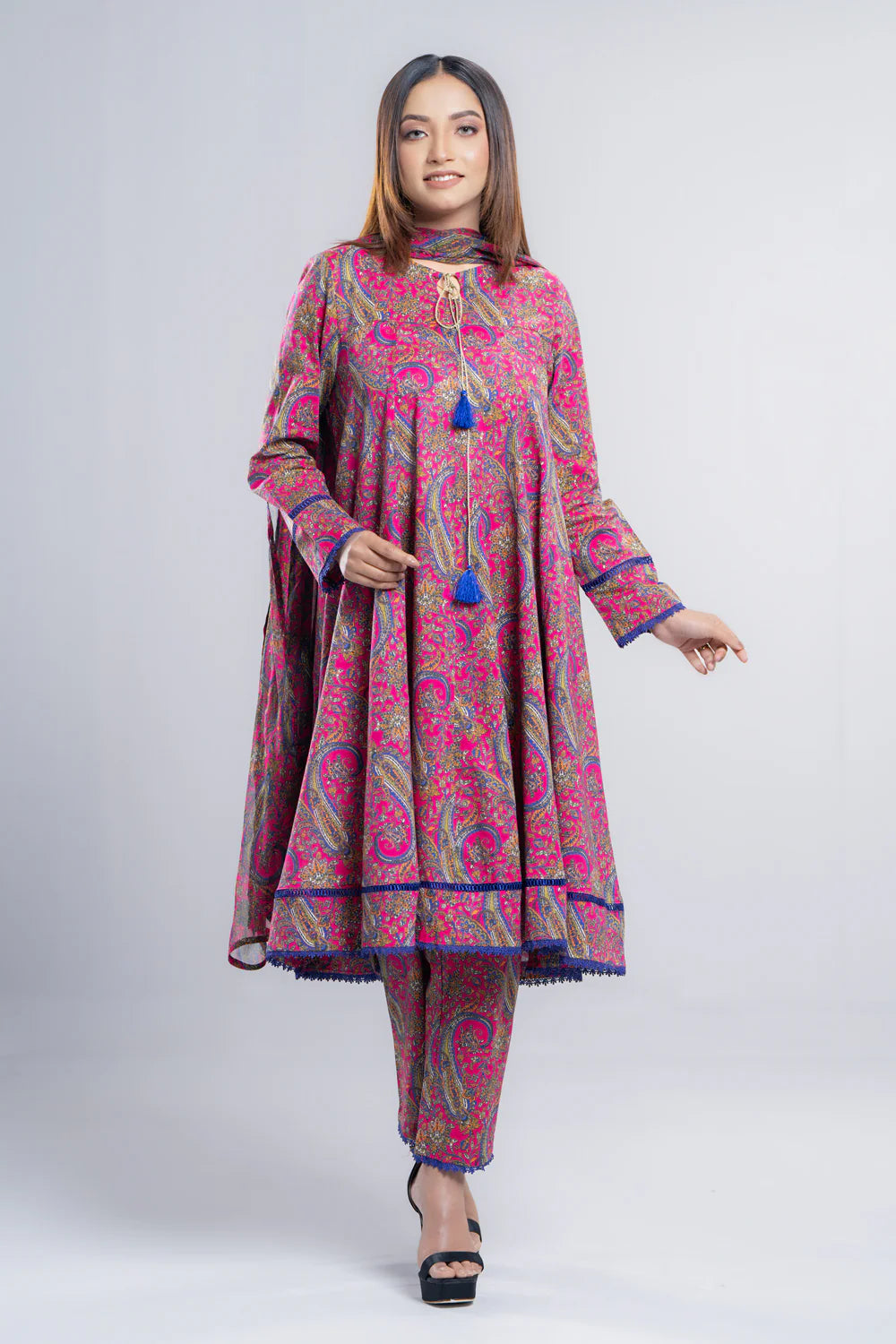 Ready-to-Wear Three Piece Lawn with Chiffon Dupatta