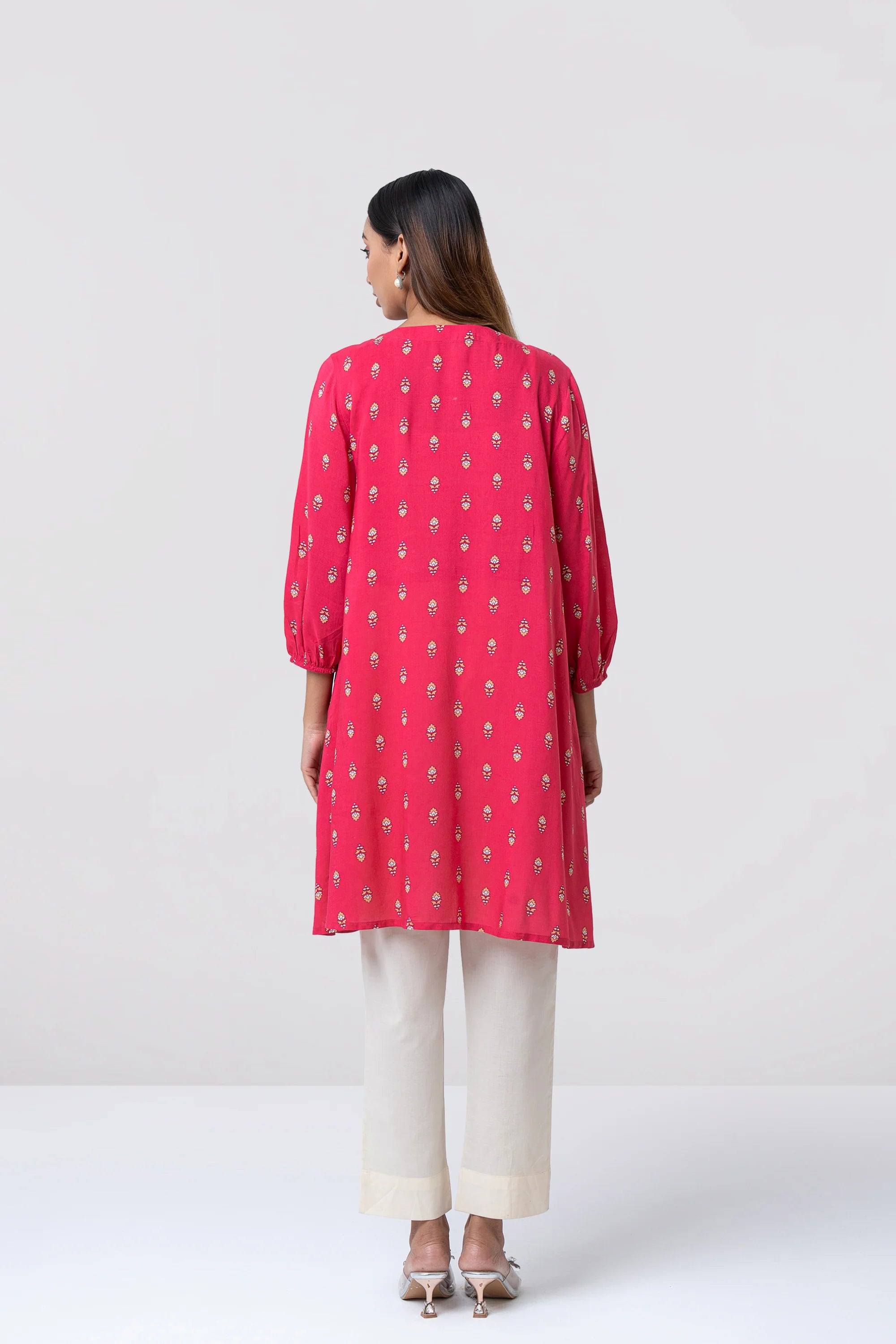 Smart Fit Embroidered Viscose Ethnic Kurti