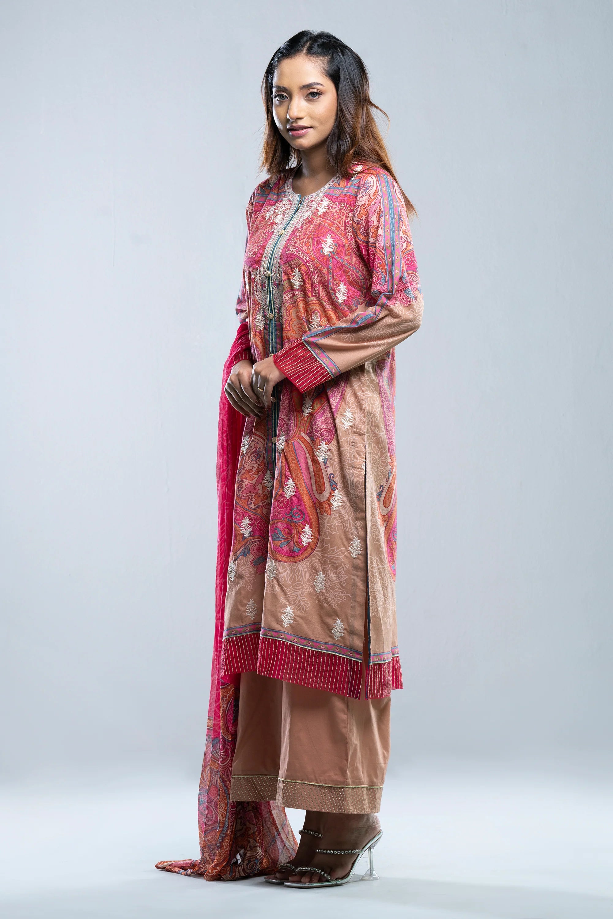 Smart Fit Three-Piece Semi-Formal Lawn with Chiffon Dupatta