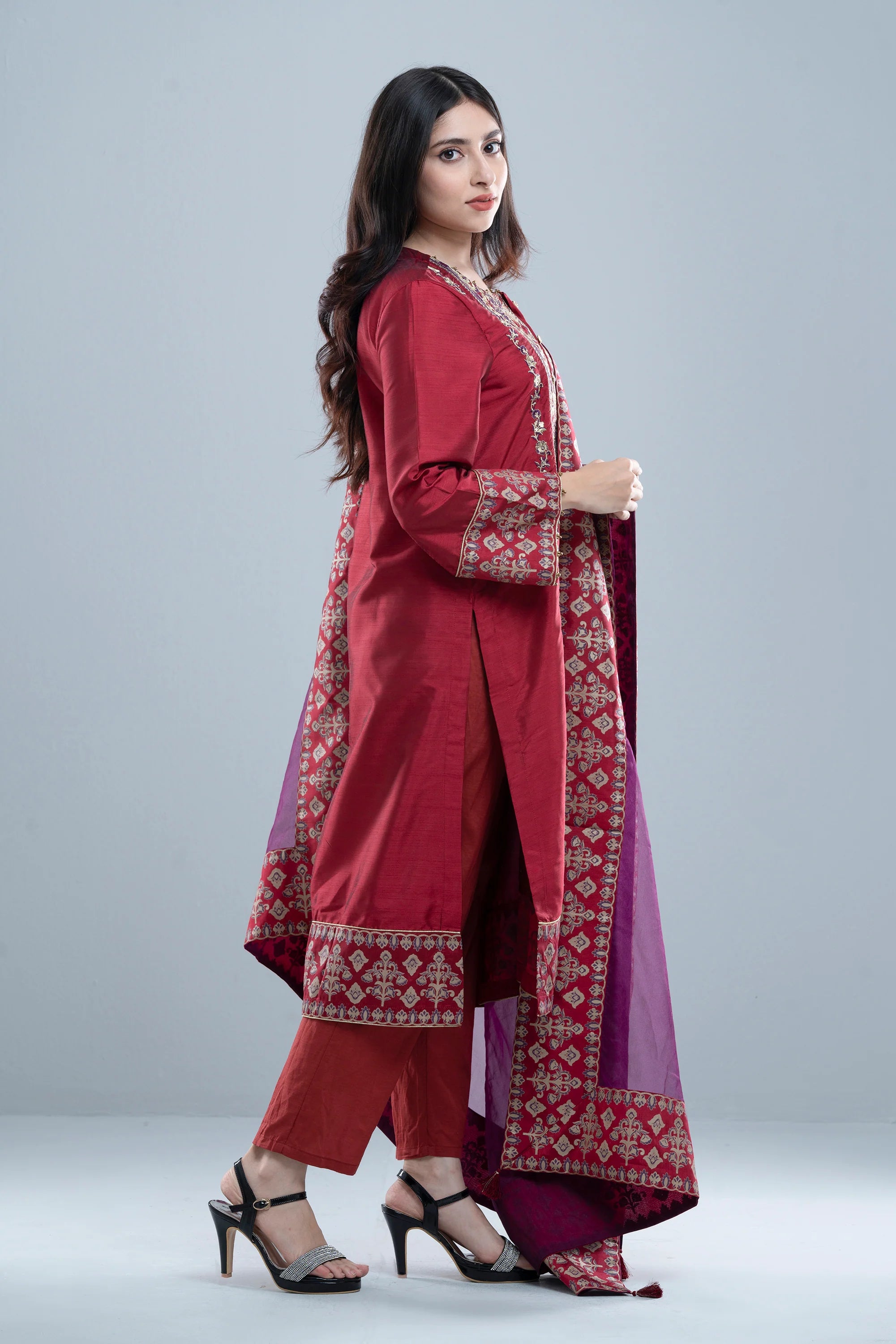 Smart Fit Embroidered Ethnic Formal Set with Organza Dupatta