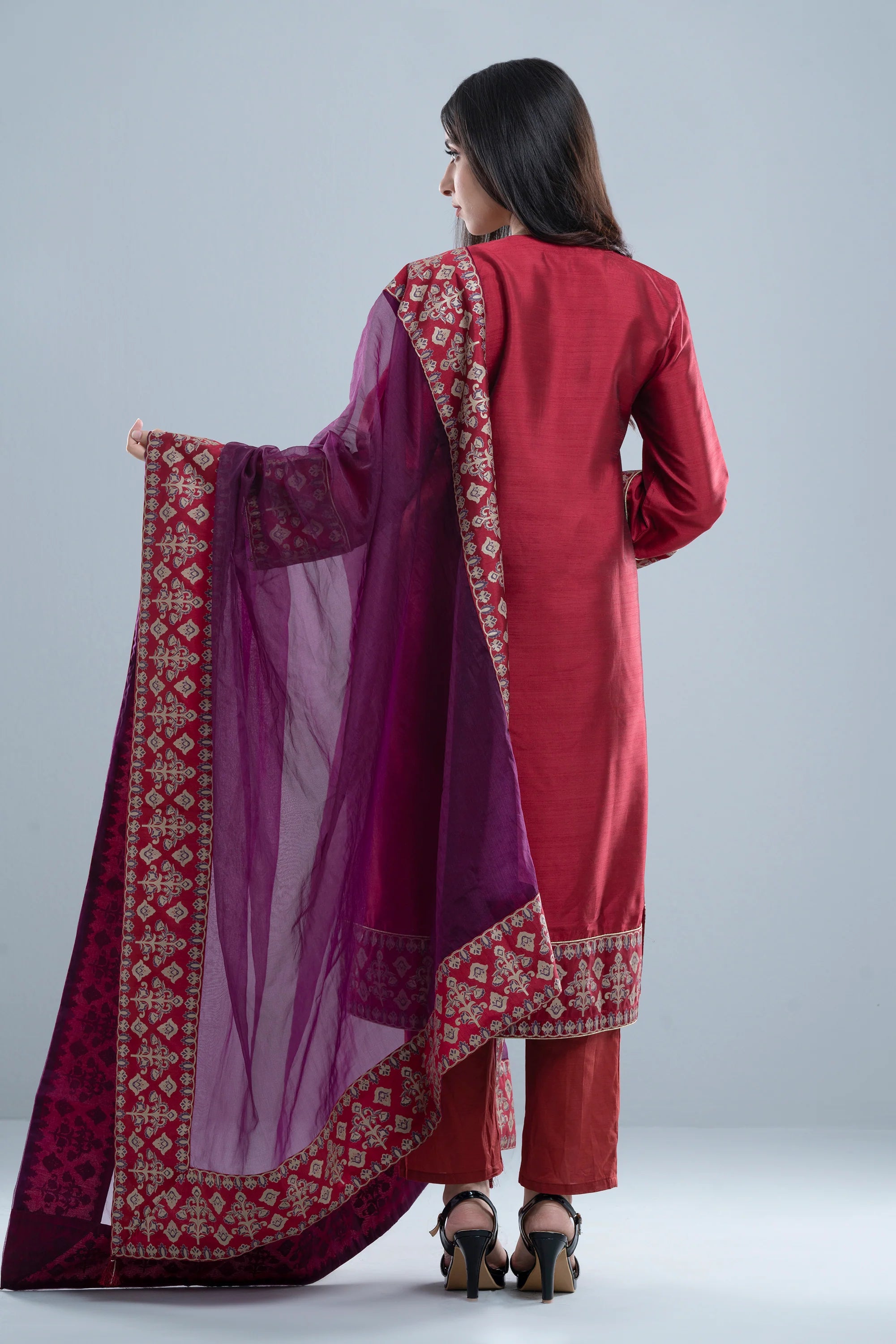 Smart Fit Embroidered Ethnic Formal Set with Organza Dupatta