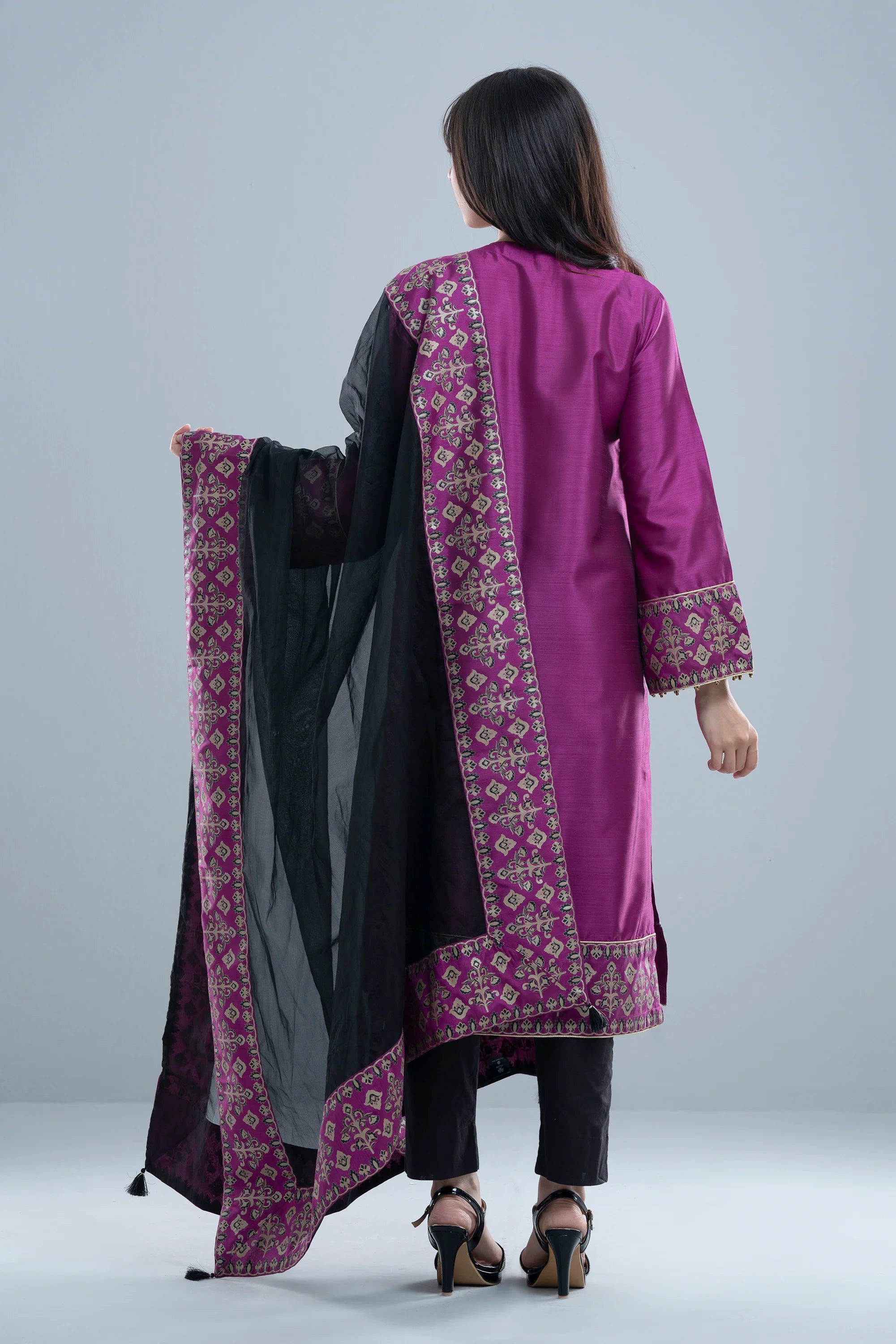 Smart Fit Embroidered Ethnic Formal Set with Organza Dupatta