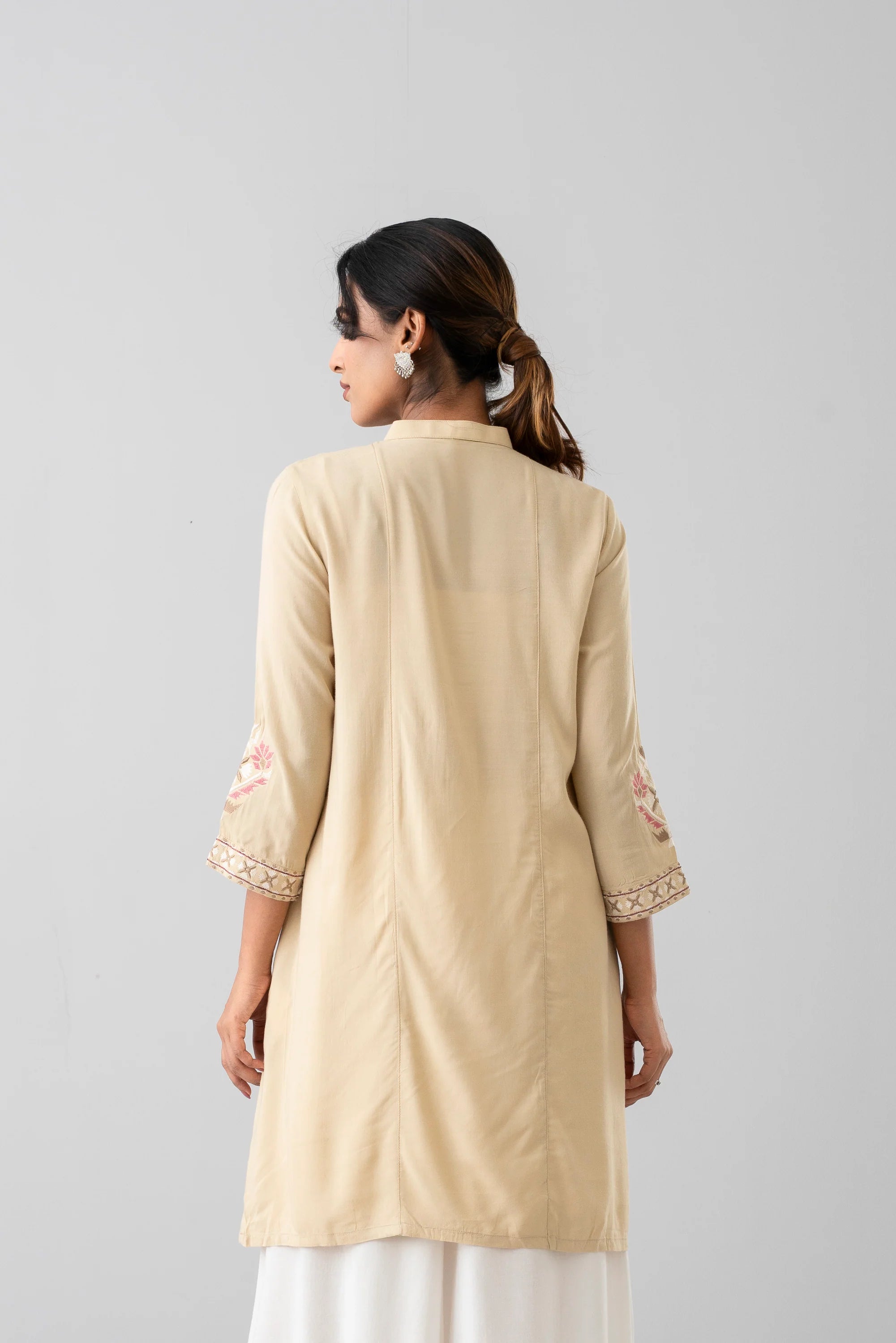 Smart Fit Embroidered Viscose Ethnic Kurti
