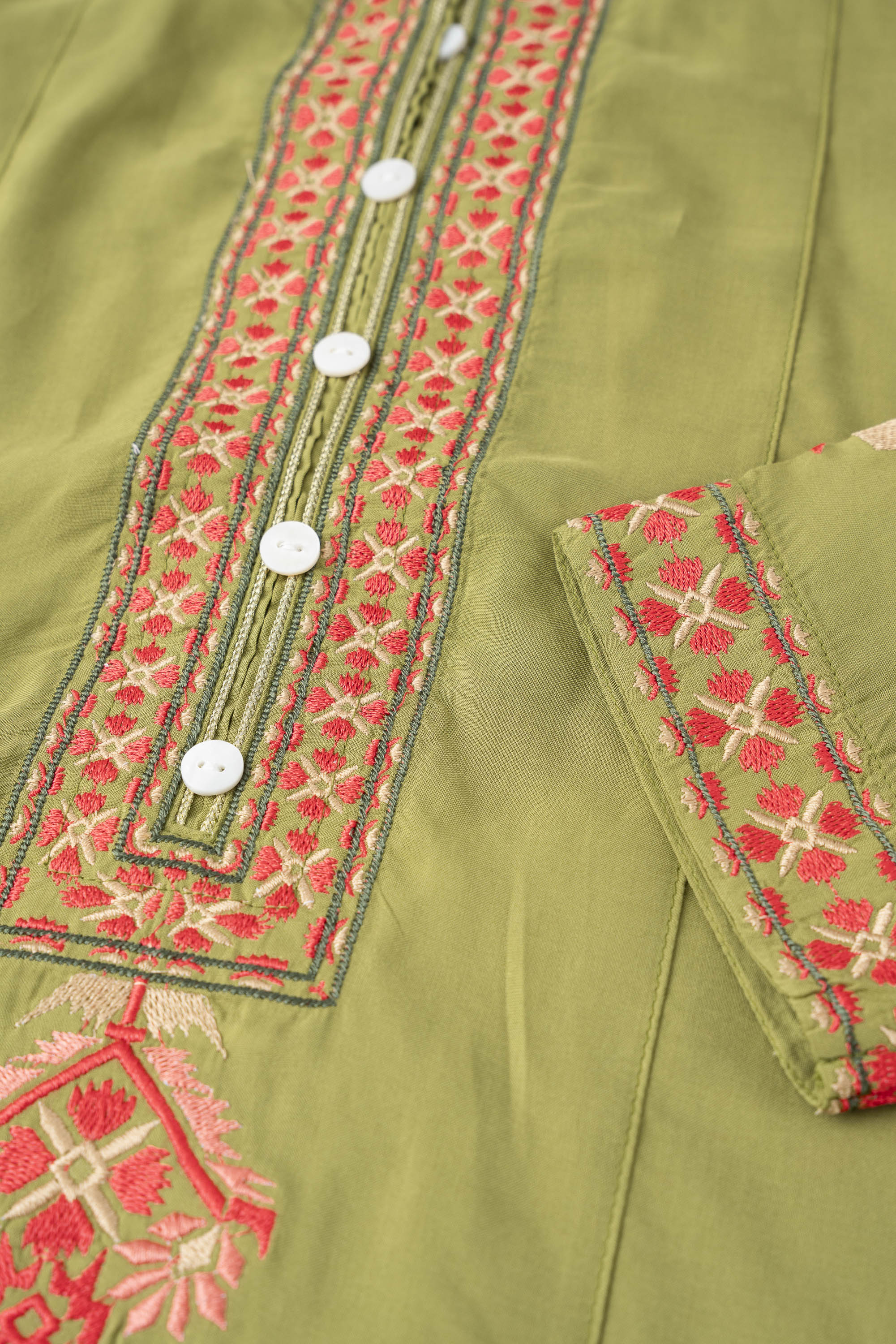 Smart Fit Embroidered Viscose Ethnic Kurti