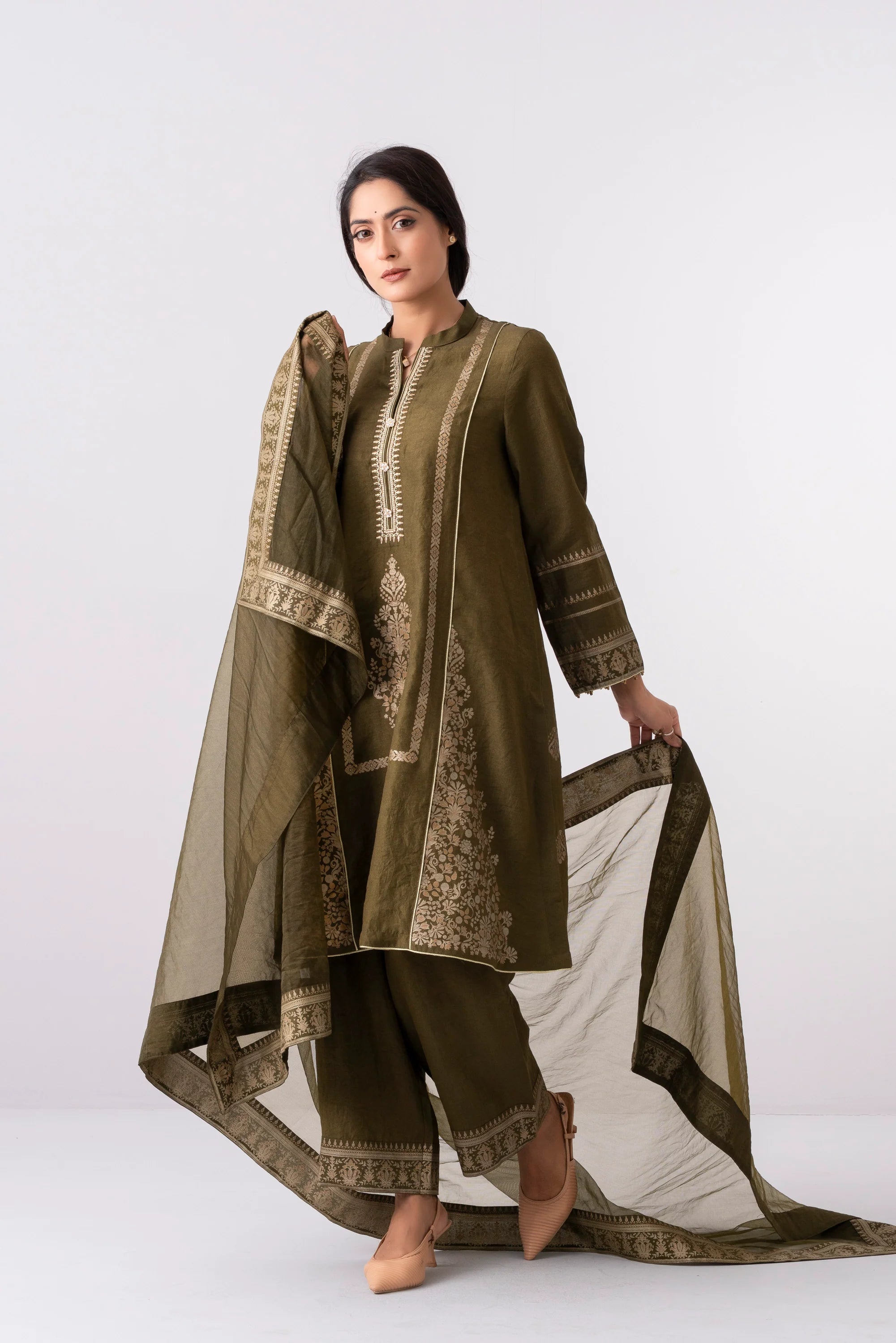 Smart Fit Embroidered Three-Piece Ethnic Set