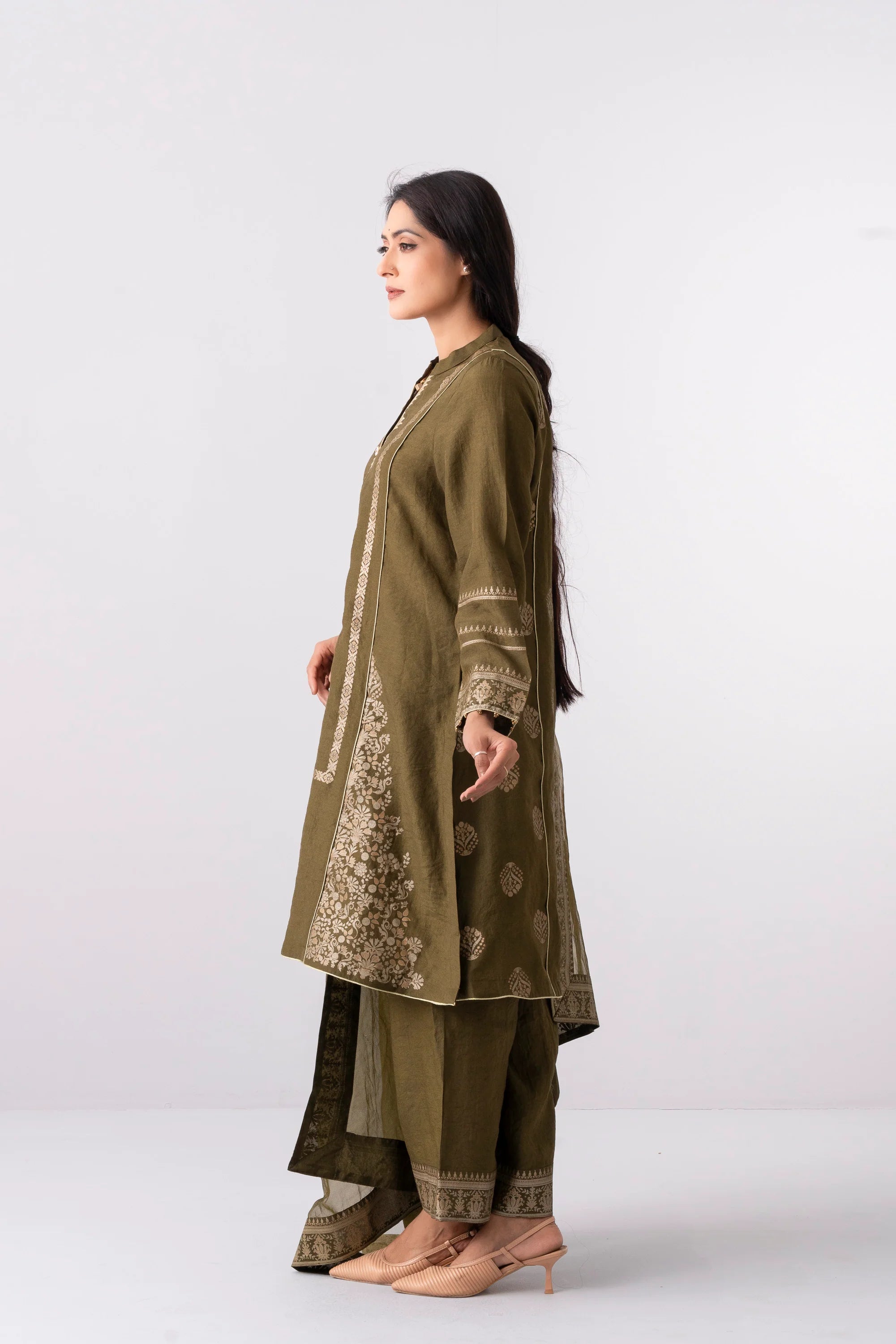 Smart Fit Embroidered Three-Piece Ethnic Set