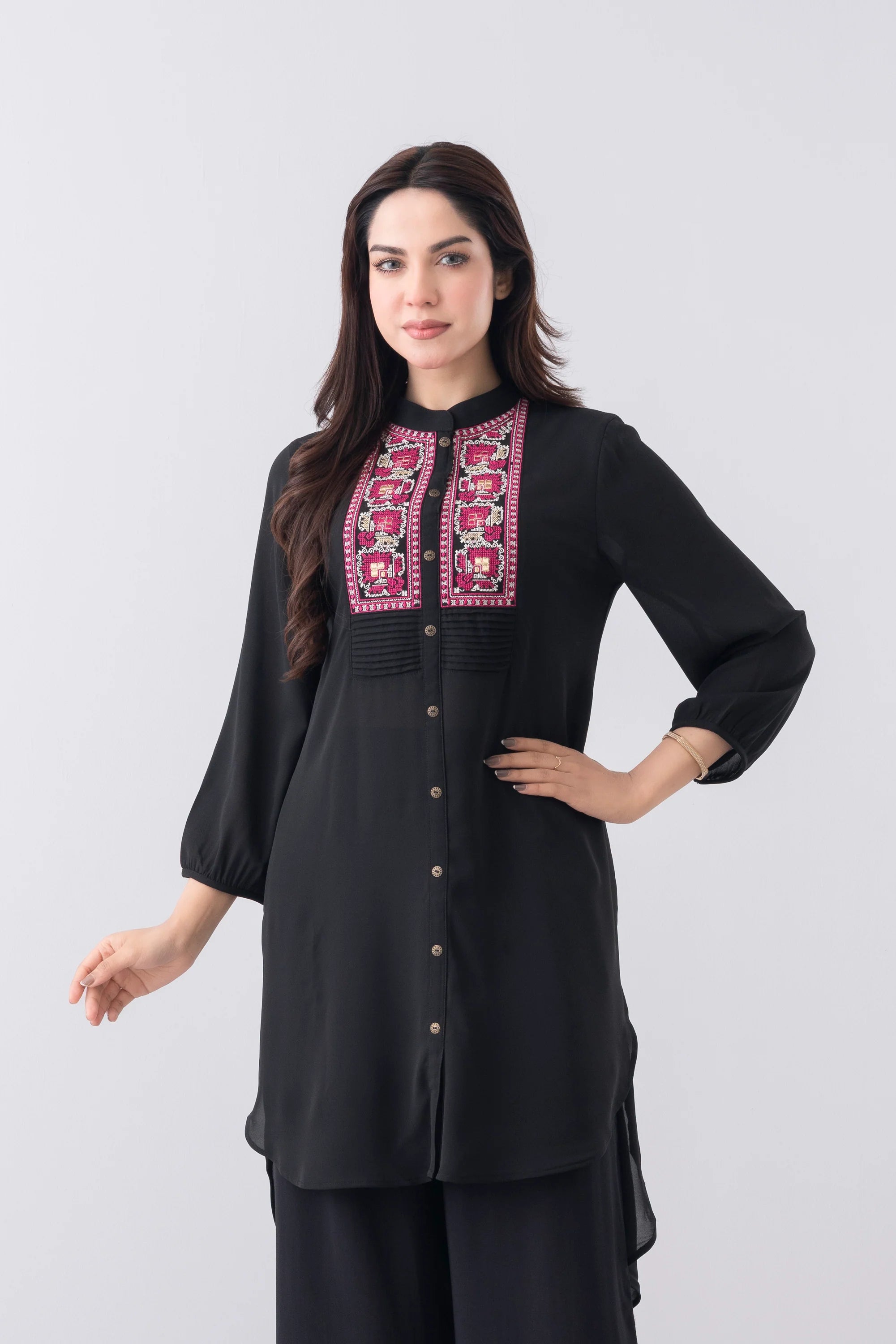 Smart Fit Embroidered Ethnic Kurti