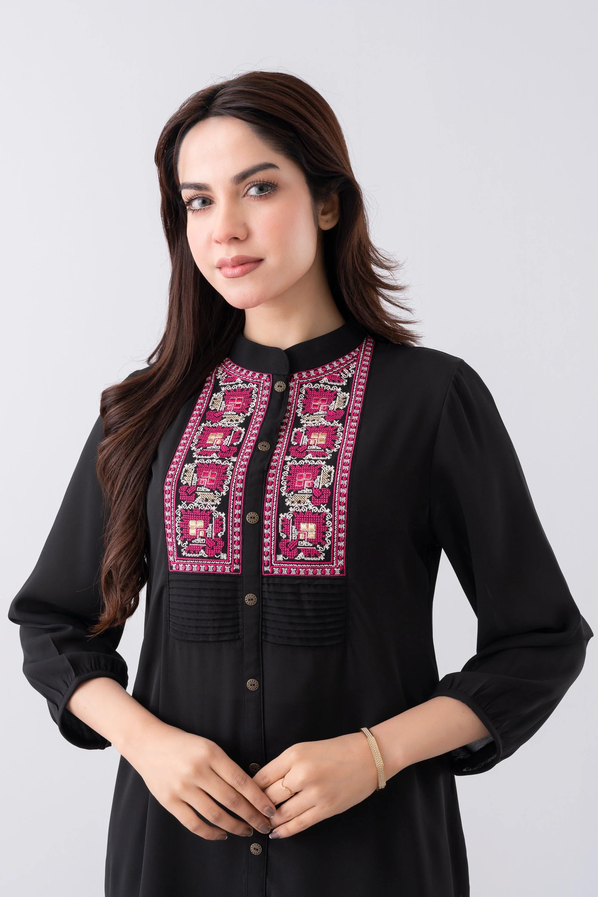 Smart Fit Embroidered Ethnic Kurti