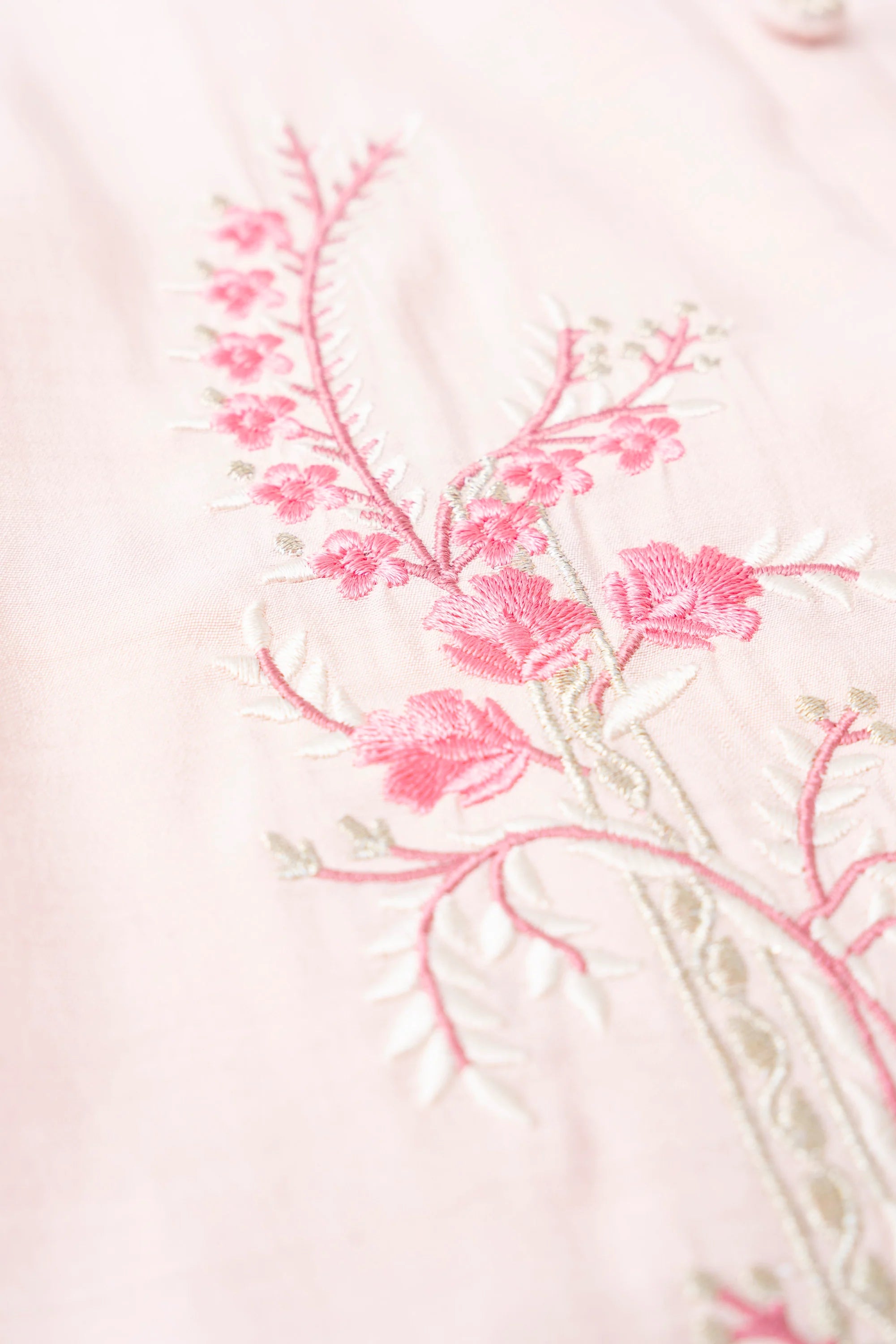 Relaxed Fit Embroidered Ethnic Kurti