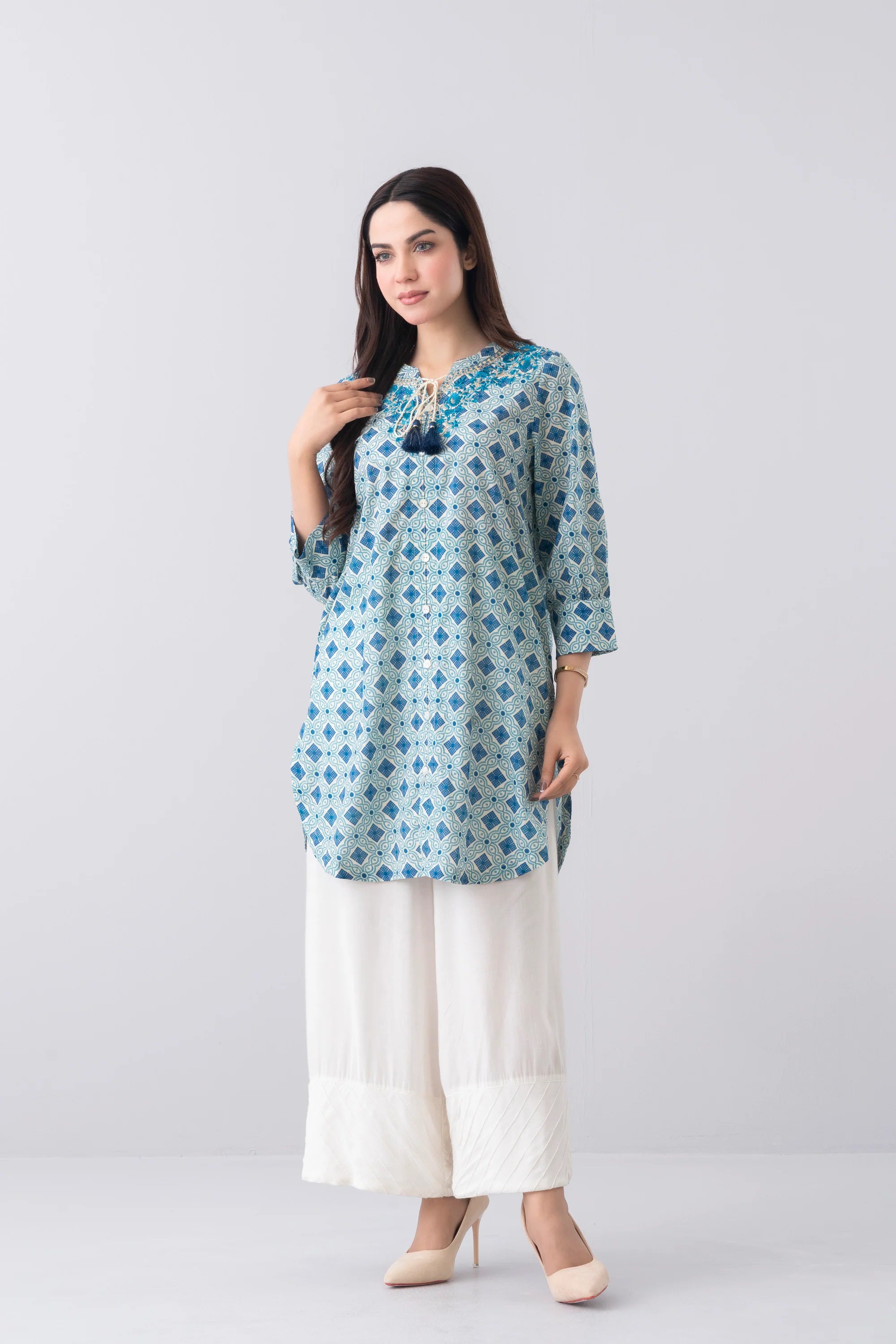 Smart Fit Embroidered Ethnic Kurti