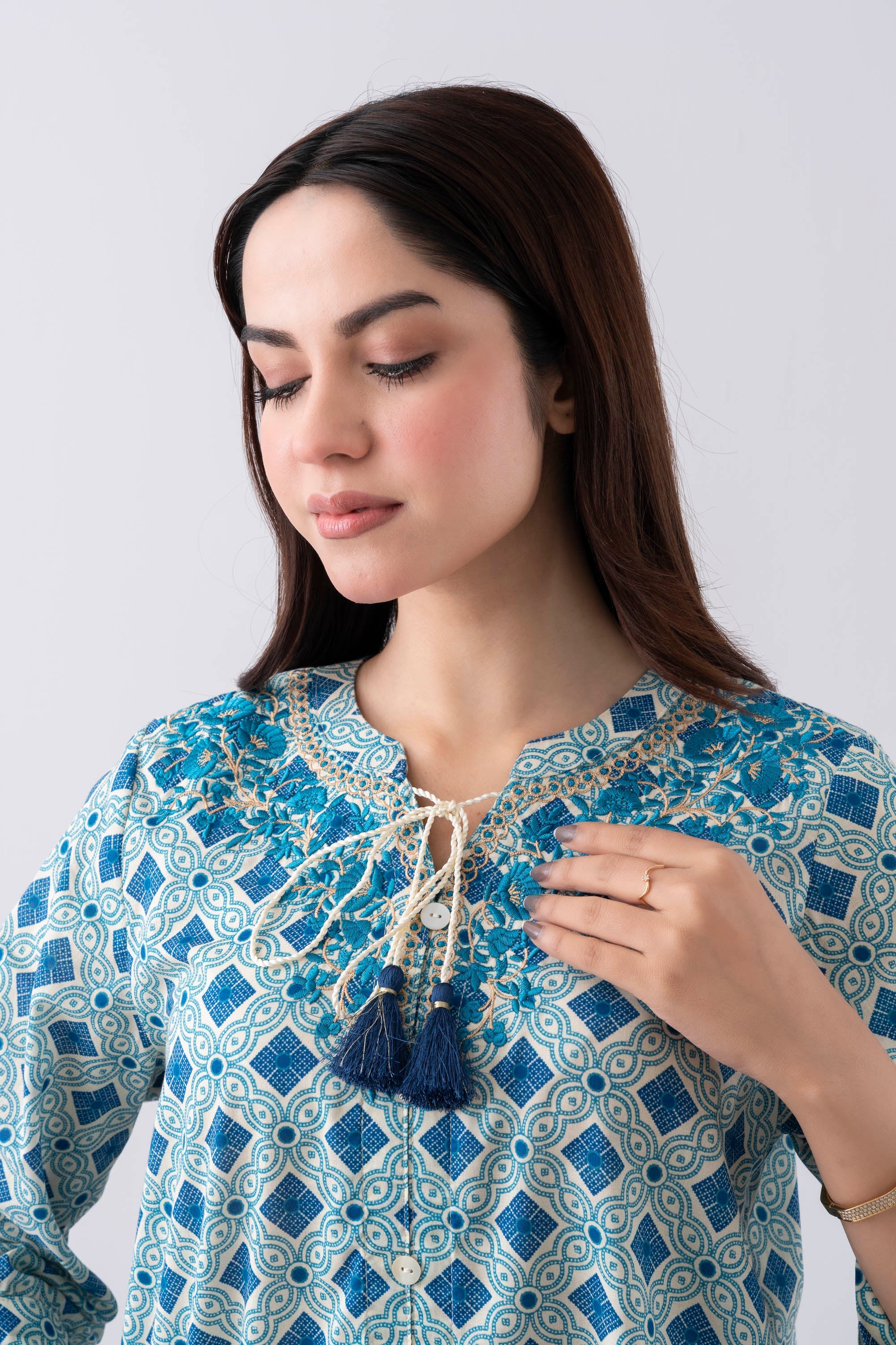 Smart Fit Embroidered Ethnic Kurti