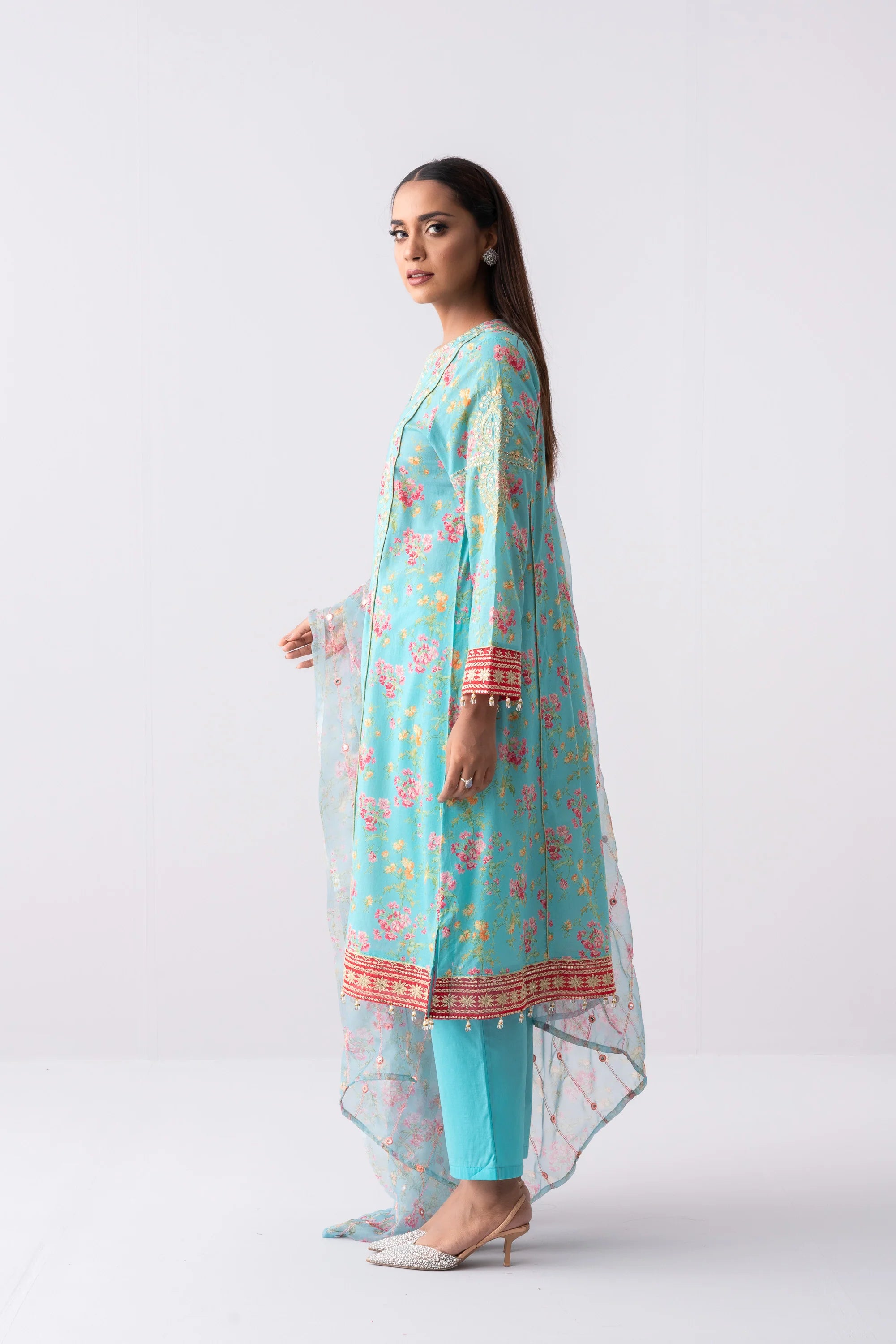 Long-Length Smart Fit Three Piece Lawn with Organza Dupatta