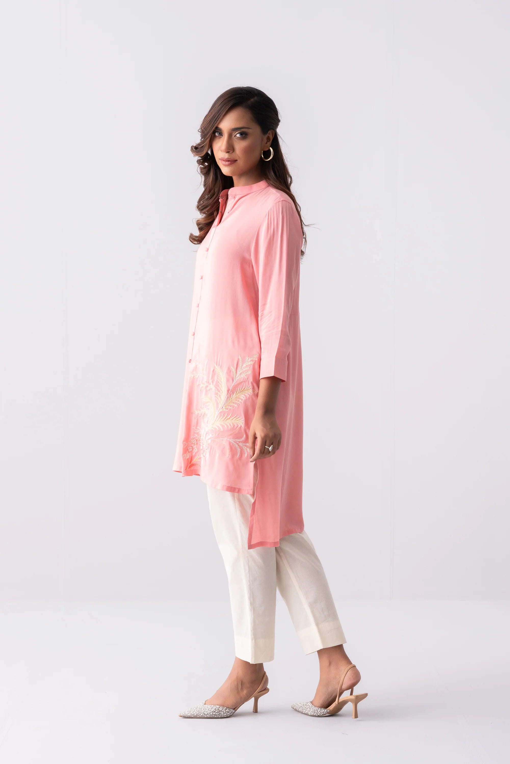 Short-Length Smart Fit Embroidered Viscose Ethnic Kurti