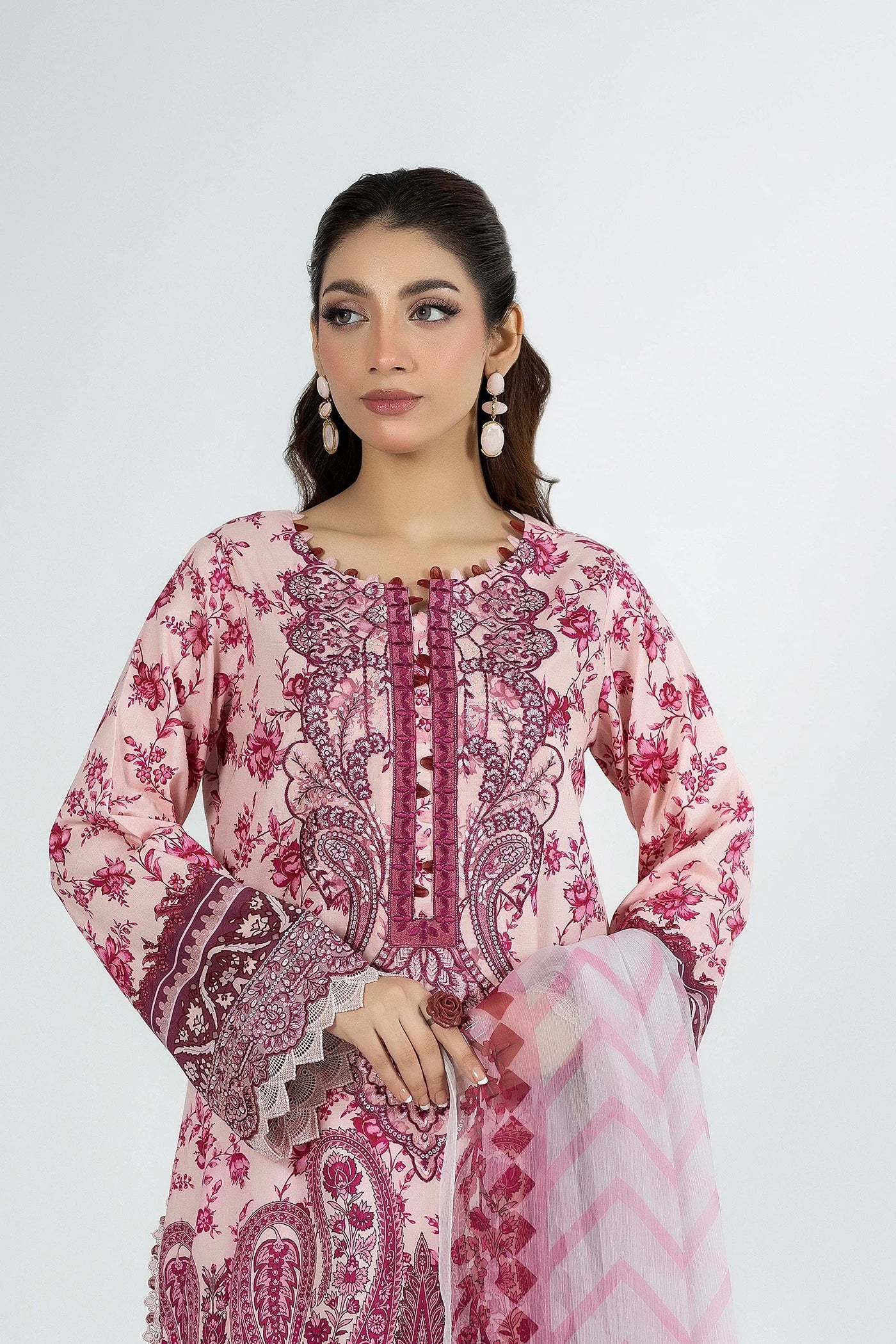 ETHNIC 1659