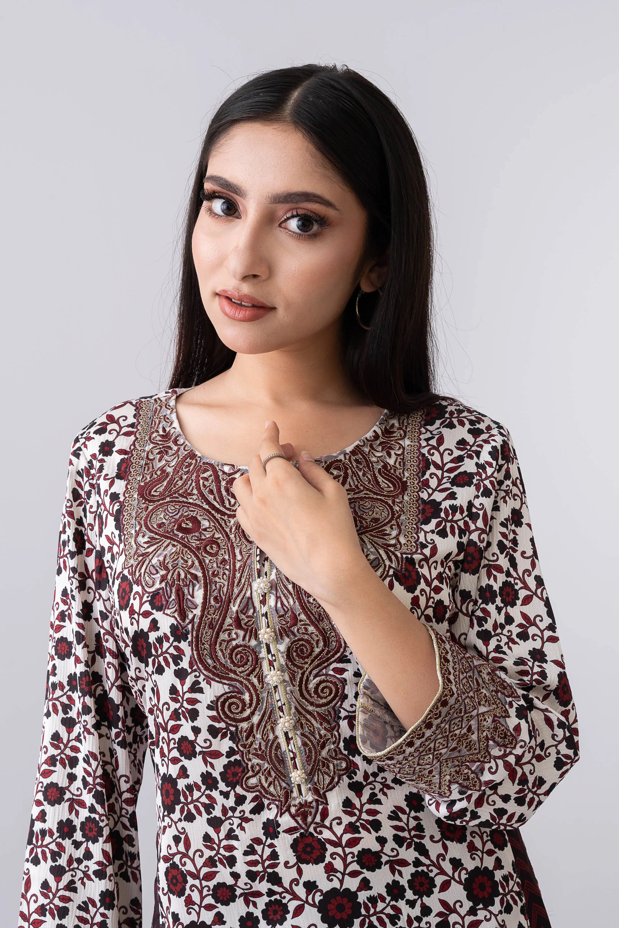 Smart Fit Embellished Three-Piece Formal Set with Organza Dupatta